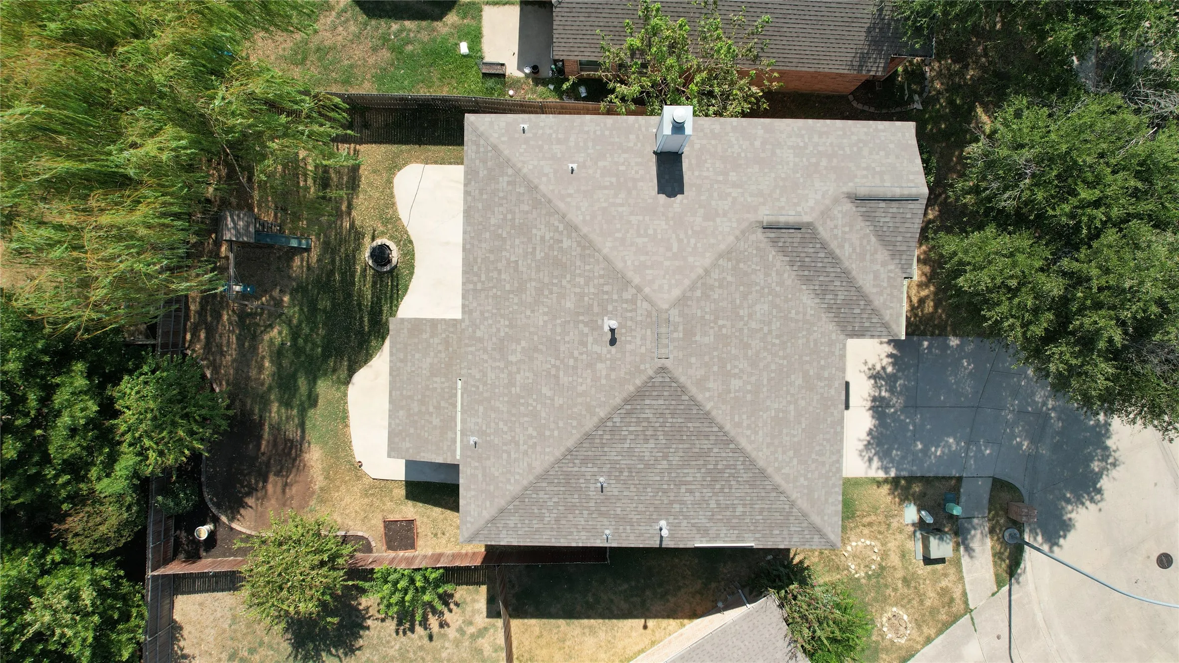 Single Family Residence For Sale in Tarrant County , 12012 Ringtail Drive, Fort Worth, Texas 76244, 4 Bedroom, 3 Bathroom, 2 Garage spaces, 2,597 Sqft, built in 2005, mls#21380607, Real Estate Agent in Fort Worth, Homes For Sale in Tarrant county, Homes For Sale in Fort Worth, Realtor in Fort Worth Texas, Real Estate Brokerage Independent Realty Texas, Luminita Cordes Realtor