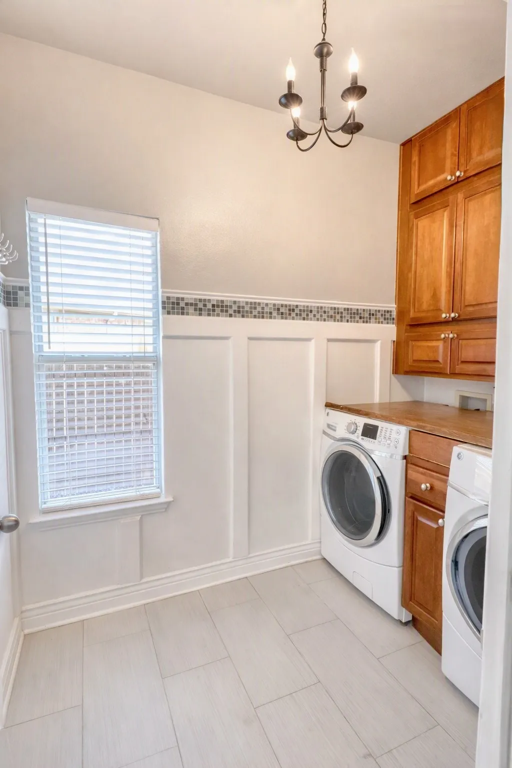 Single Family Residence For Sale in Tarrant County , 12012 Ringtail Drive, Fort Worth, Texas 76244, 4 Bedroom, 3 Bathroom, 2 Garage spaces, 2,597 Sqft, built in 2005, mls#21380607, Real Estate Agent in Fort Worth, Homes For Sale in Tarrant county, Homes For Sale in Fort Worth, Realtor in Fort Worth Texas, Real Estate Brokerage Independent Realty Texas, Luminita Cordes Realtor