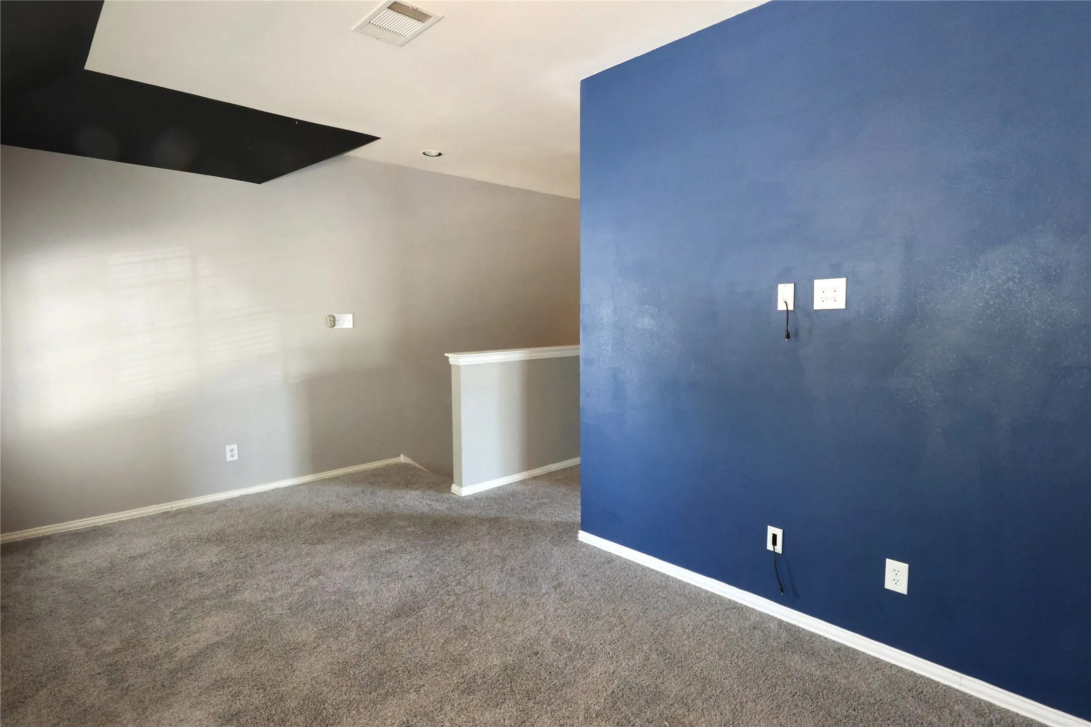 Single Family Residence For Sale in Tarrant County , 12012 Ringtail Drive, Fort Worth, Texas 76244, 4 Bedroom, 3 Bathroom, 2 Garage spaces, 2,597 Sqft, built in 2005, mls#21380607, Real Estate Agent in Fort Worth, Homes For Sale in Tarrant county, Homes For Sale in Fort Worth, Realtor in Fort Worth Texas, Real Estate Brokerage Independent Realty Texas, Luminita Cordes Realtor