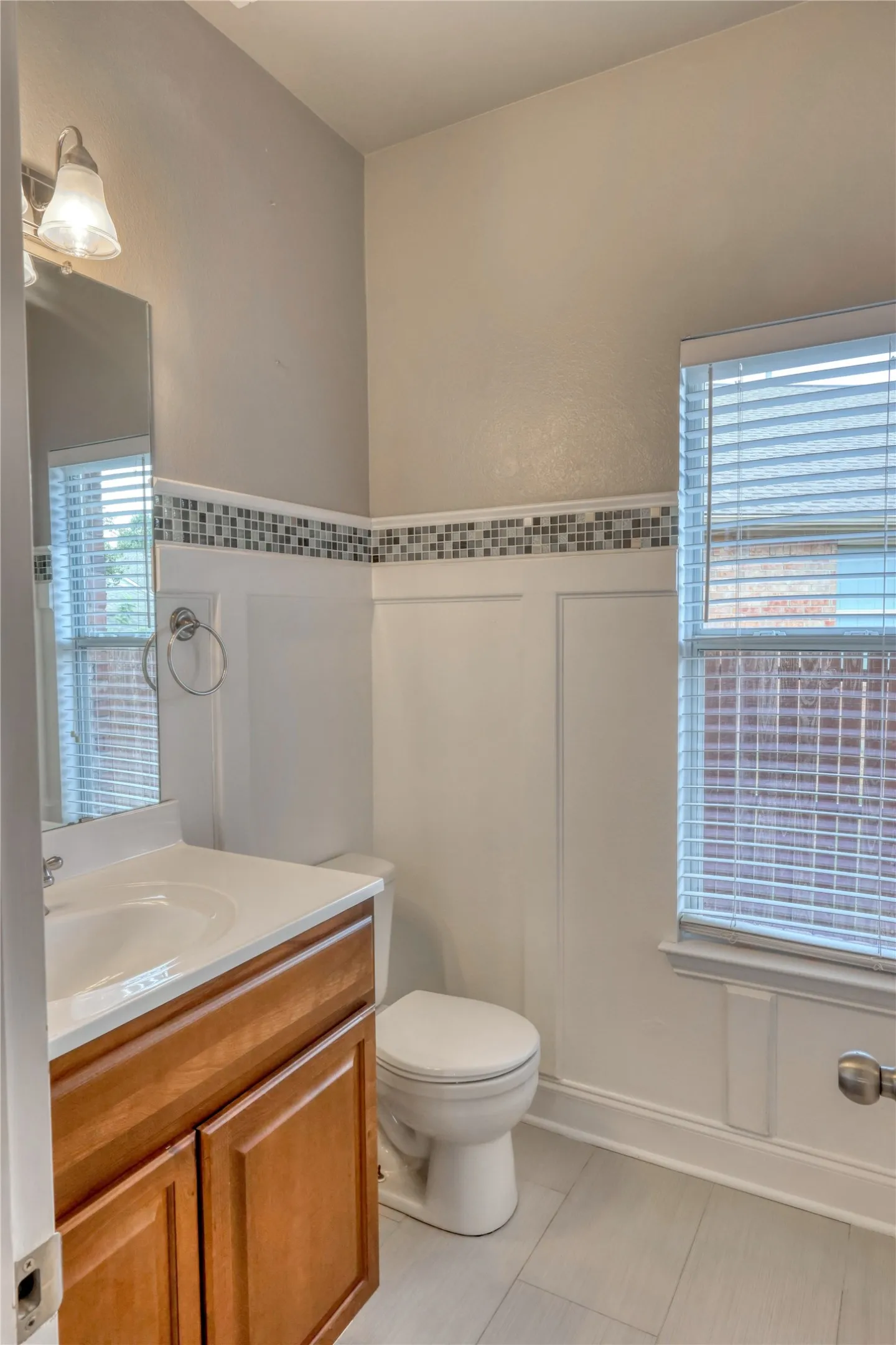 Single Family Residence For Sale in Tarrant County , 12012 Ringtail Drive, Fort Worth, Texas 76244, 4 Bedroom, 3 Bathroom, 2 Garage spaces, 2,597 Sqft, built in 2005, mls#21380607, Real Estate Agent in Fort Worth, Homes For Sale in Tarrant county, Homes For Sale in Fort Worth, Realtor in Fort Worth Texas, Real Estate Brokerage Independent Realty Texas, Luminita Cordes Realtor