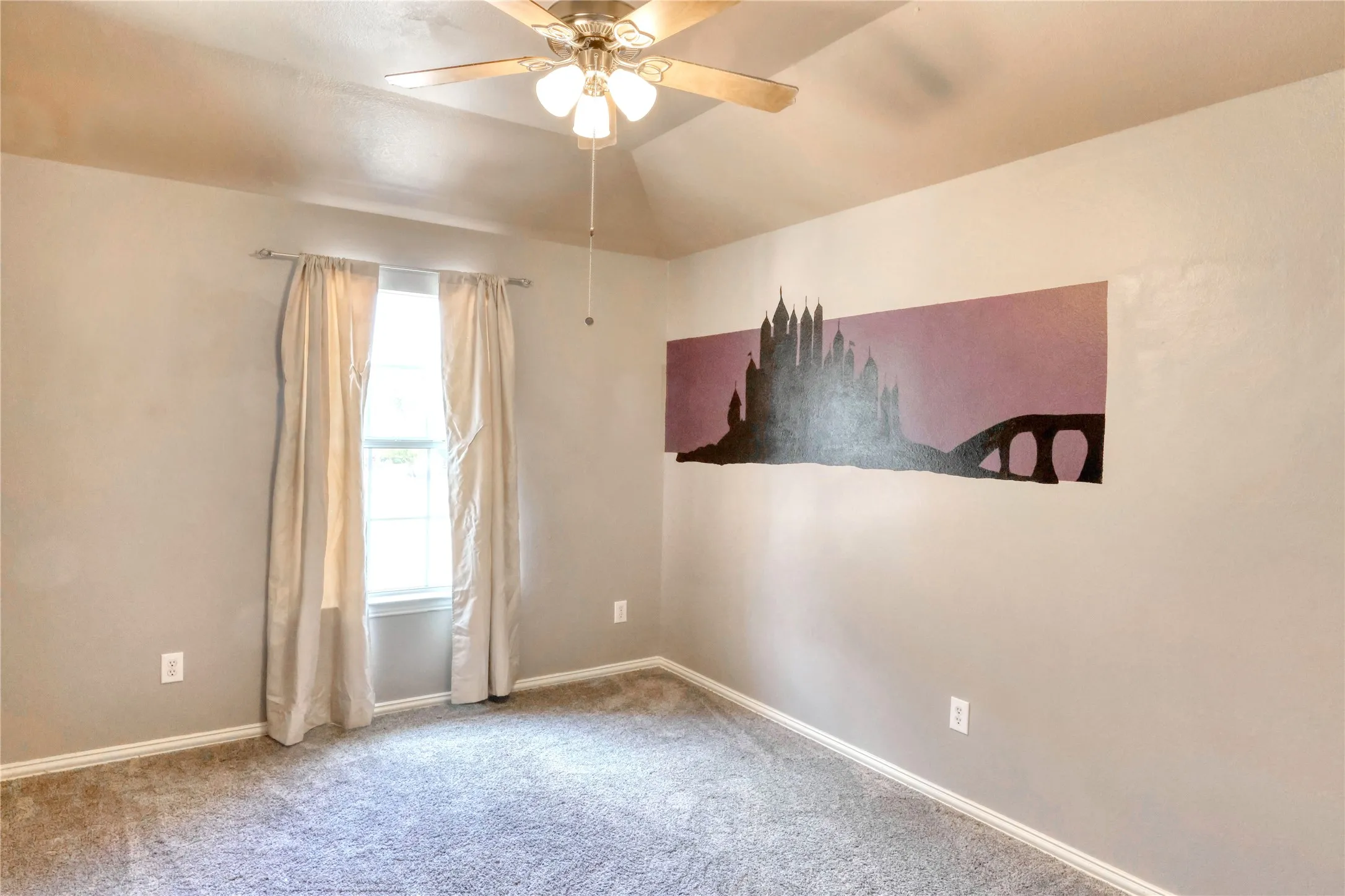 Single Family Residence For Sale in Tarrant County , 12012 Ringtail Drive, Fort Worth, Texas 76244, 4 Bedroom, 3 Bathroom, 2 Garage spaces, 2,597 Sqft, built in 2005, mls#21380607, Real Estate Agent in Fort Worth, Homes For Sale in Tarrant county, Homes For Sale in Fort Worth, Realtor in Fort Worth Texas, Real Estate Brokerage Independent Realty Texas, Luminita Cordes Realtor