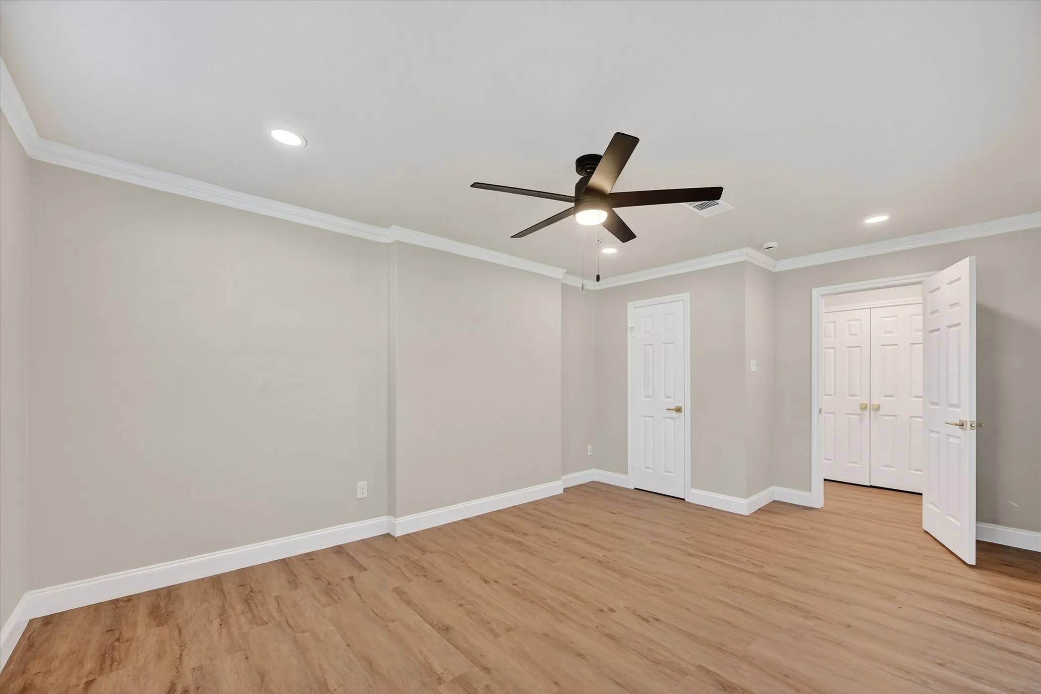 Single Family Residence For Rent in Collin County , 115 S Morris Street, Mc Kinney, Texas 75069, 4 Bedroom, 2 Bathroom, Garage spaces, 1,426 Sqft, built in 1950, mls#21380792, Real Estate Agent in Mc Kinney, Homes For Rent in Collin county, Homes For Rent in Mc Kinney, Realtor in Mc Kinney Texas, Real Estate Brokerage Independent Realty Texas, Luminita Cordes Realtor