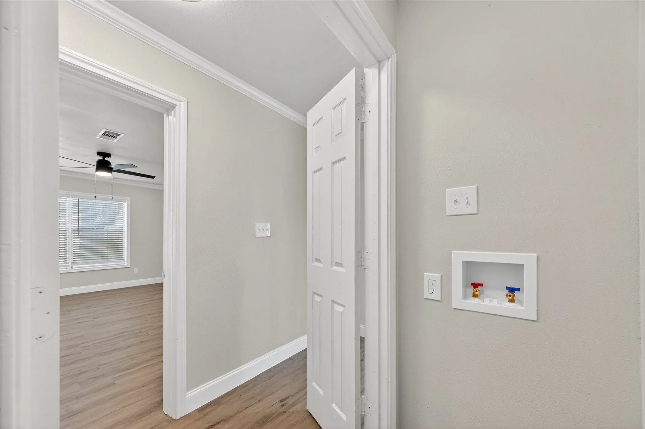 Single Family Residence For Rent in Collin County , 115 S Morris Street, Mc Kinney, Texas 75069, 4 Bedroom, 2 Bathroom, Garage spaces, 1,426 Sqft, built in 1950, mls#21380792, Real Estate Agent in Mc Kinney, Homes For Rent in Collin county, Homes For Rent in Mc Kinney, Realtor in Mc Kinney Texas, Real Estate Brokerage Independent Realty Texas, Luminita Cordes Realtor