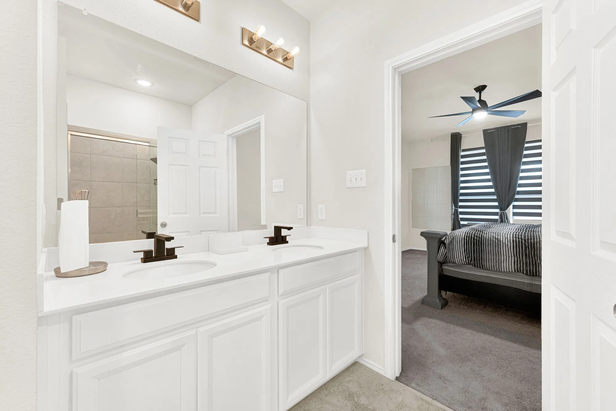 Single Family Residence For Sale in Kaufman County , 1020 Voca Drive, Forney, Texas 75126, 4 Bedroom, 3 Bathroom, 2 Garage spaces, 2,498 Sqft, built in 2020, mls#21381087, Real Estate Agent in Forney, Homes For Sale in Kaufman county, Homes For Sale in Forney, Realtor in Forney Texas, Real Estate Brokerage Independent Realty Texas, Luminita Cordes Realtor