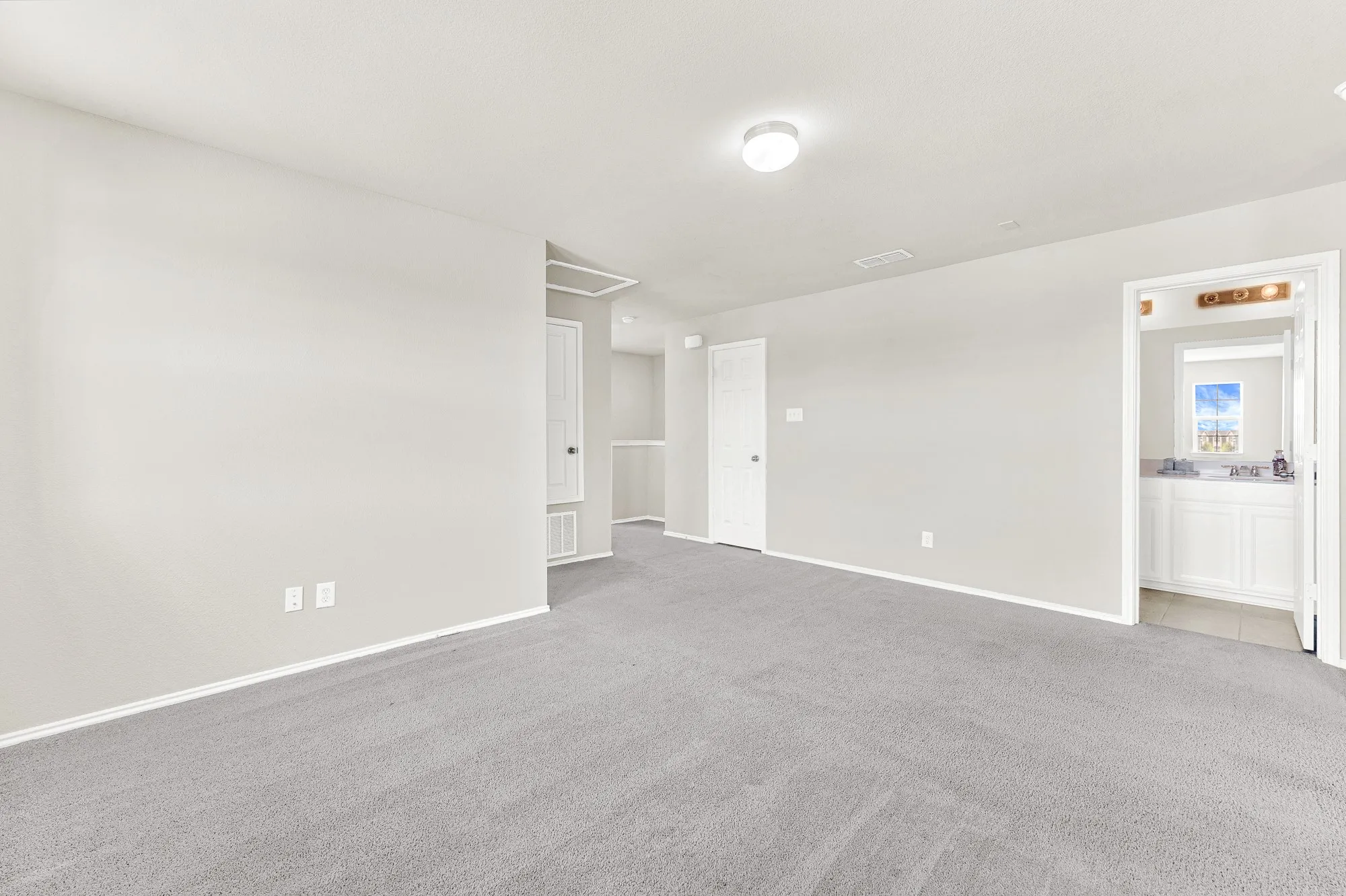 Single Family Residence For Sale in Kaufman County , 1020 Voca Drive, Forney, Texas 75126, 4 Bedroom, 3 Bathroom, 2 Garage spaces, 2,498 Sqft, built in 2020, mls#21381087, Real Estate Agent in Forney, Homes For Sale in Kaufman county, Homes For Sale in Forney, Realtor in Forney Texas, Real Estate Brokerage Independent Realty Texas, Luminita Cordes Realtor