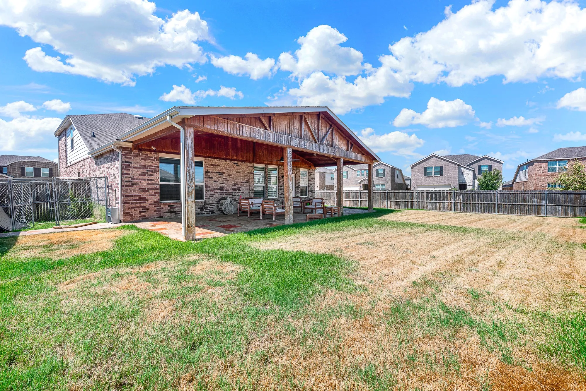 Single Family Residence For Sale in Kaufman County , 1020 Voca Drive, Forney, Texas 75126, 4 Bedroom, 3 Bathroom, 2 Garage spaces, 2,498 Sqft, built in 2020, mls#21381087, Real Estate Agent in Forney, Homes For Sale in Kaufman county, Homes For Sale in Forney, Realtor in Forney Texas, Real Estate Brokerage Independent Realty Texas, Luminita Cordes Realtor