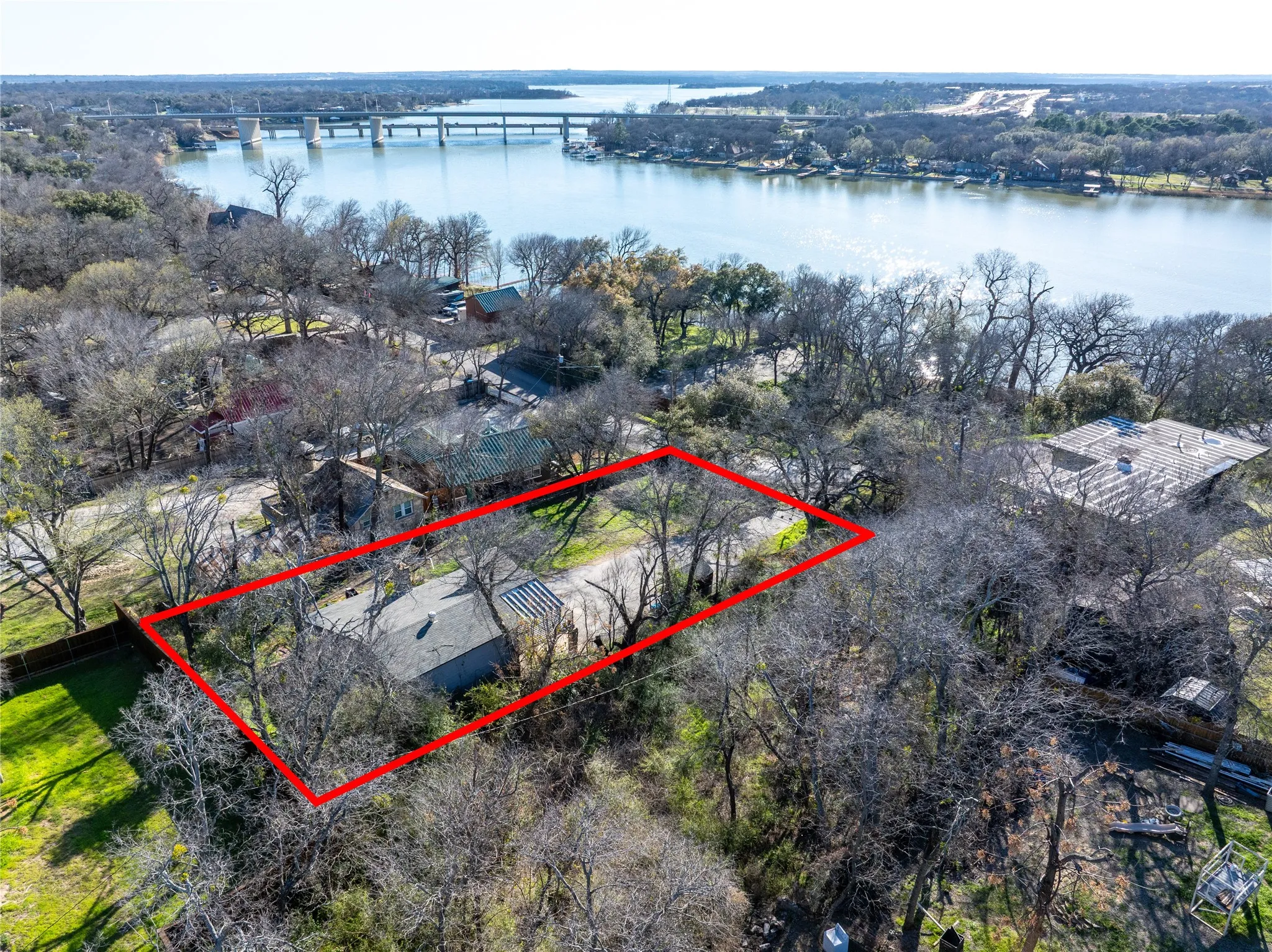 Single Family Residence For Sale in Tarrant County , 4838 Williams Spring Road, Fort Worth, Texas 76135, 3 Bedroom, 2 Bathroom, Garage spaces, 1,500 Sqft, built in 1975, mls#21381086, Real Estate Agent in Fort Worth, Homes For Sale in Tarrant county, Homes For Sale in Fort Worth, Realtor in Fort Worth Texas, Real Estate Brokerage Independent Realty Texas, Luminita Cordes Realtor