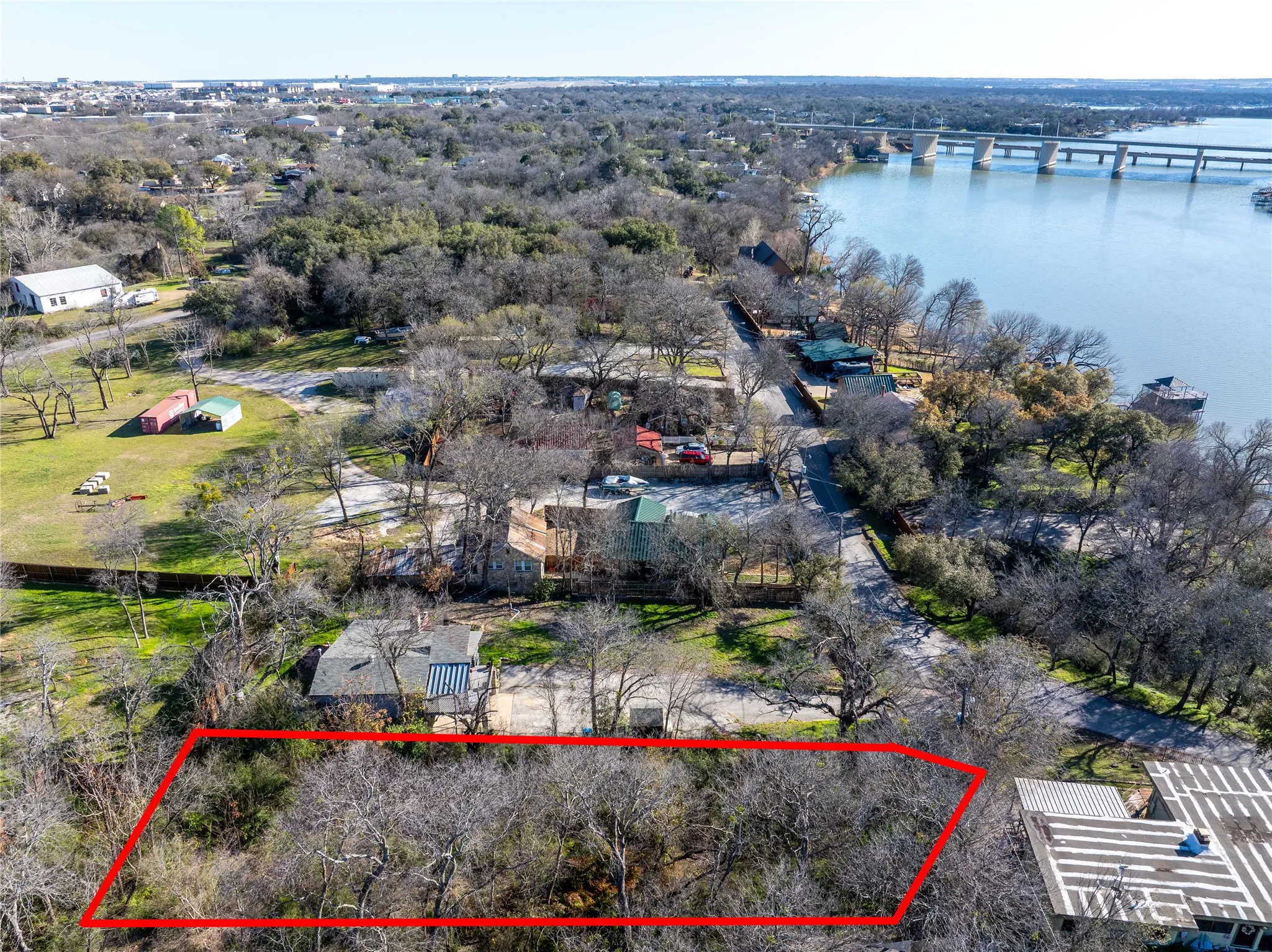 Single Family Residence For Sale in Tarrant County , 4838 Williams Spring Road, Fort Worth, Texas 76135, 3 Bedroom, 2 Bathroom, Garage spaces, 1,500 Sqft, built in 1975, mls#21381086, Real Estate Agent in Fort Worth, Homes For Sale in Tarrant county, Homes For Sale in Fort Worth, Realtor in Fort Worth Texas, Real Estate Brokerage Independent Realty Texas, Luminita Cordes Realtor