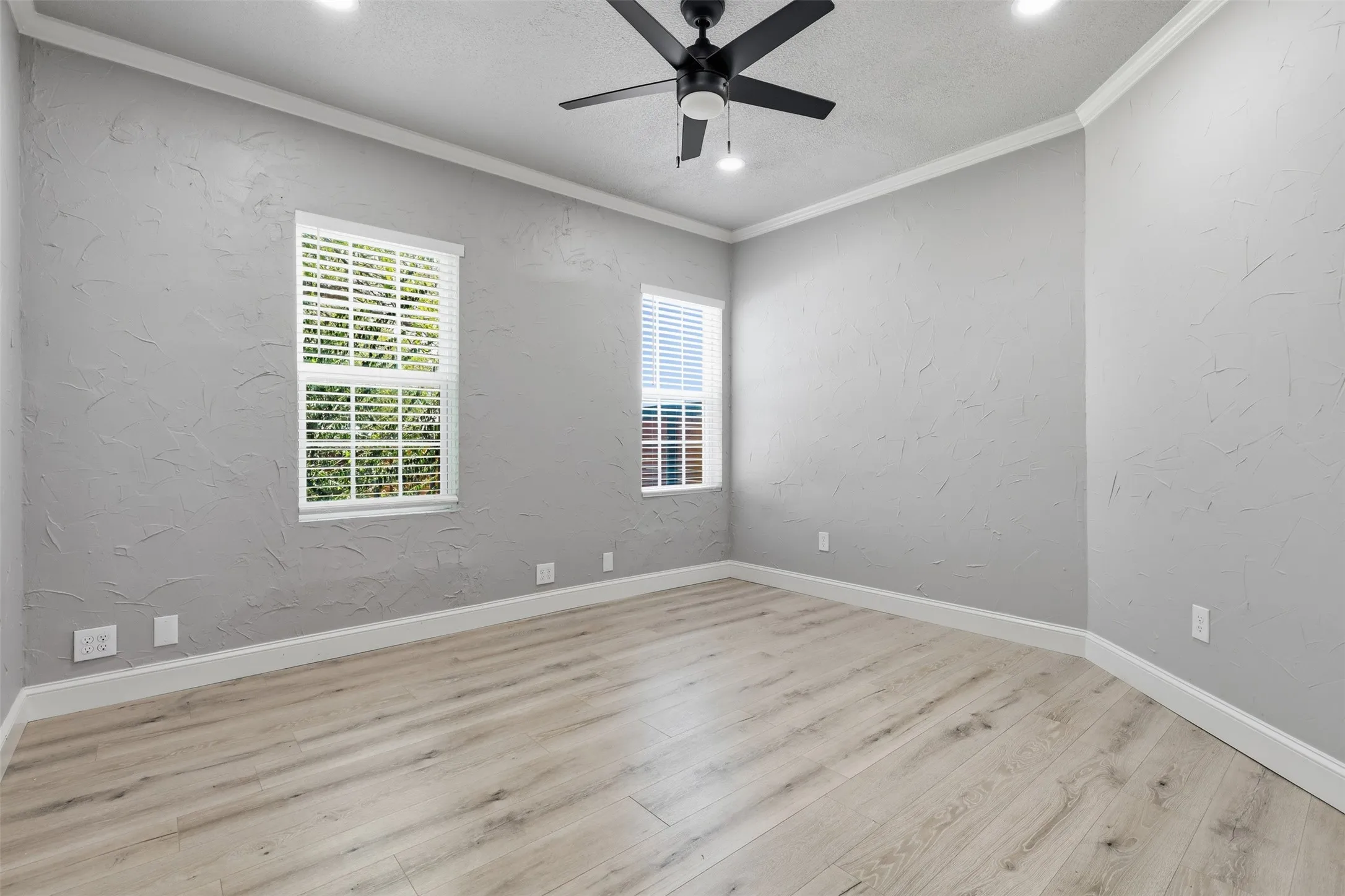 Office For Rent in Johnson County , 200 Ellison Street A, Burleson, Texas 76028, 0, 0, Garage spaces, 0 Sqft, built in 1955, mls#21380749, Real Estate Agent in Burleson, Homes For Rent in Johnson county, Homes For Rent in Burleson, Realtor in Burleson Texas, Real Estate Brokerage Independent Realty Texas, Luminita Cordes Realtor