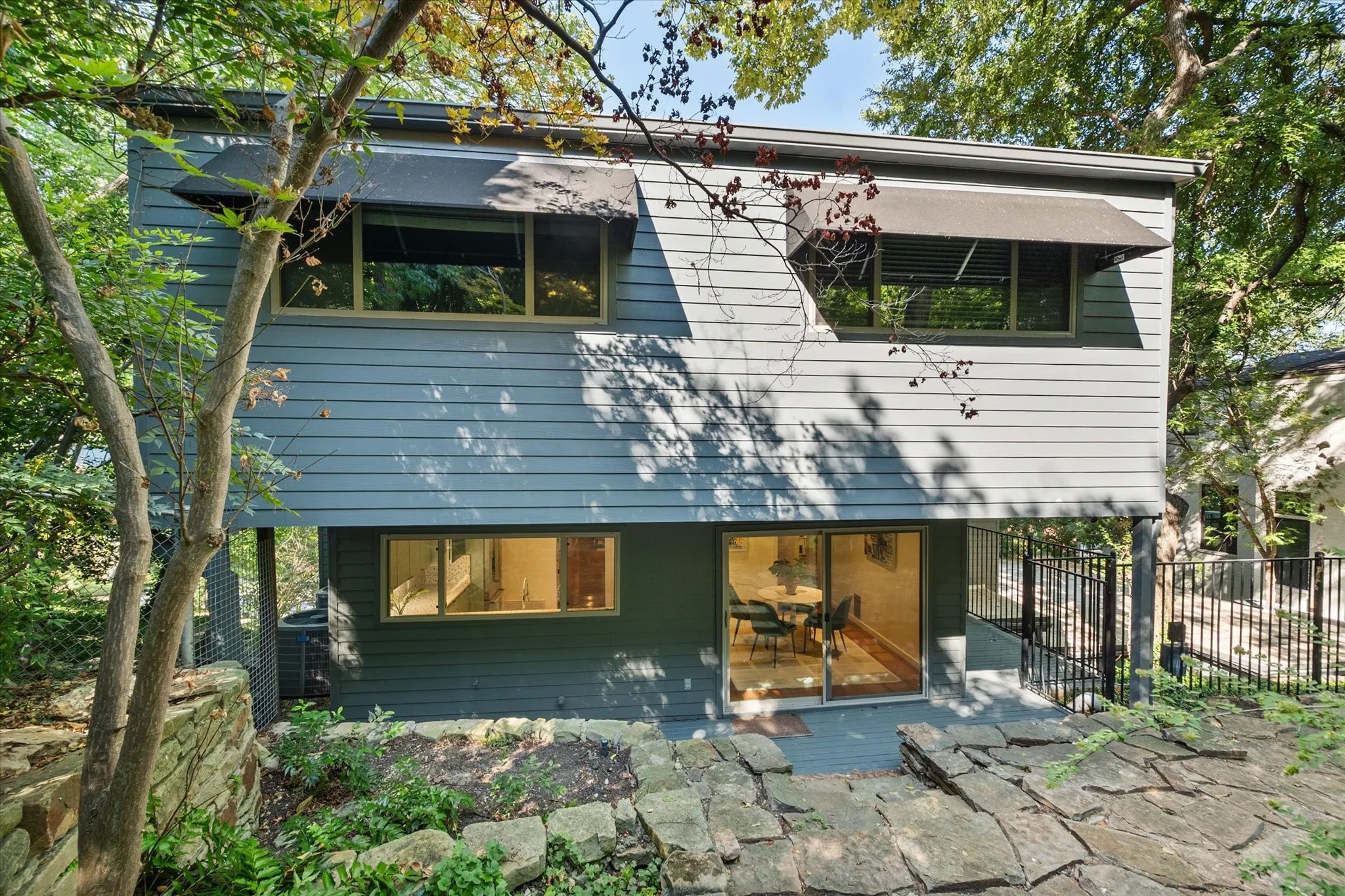 Single Family Residence For Sale in Tarrant County , 3509 Bellaire Park Court, Fort Worth, Texas 76109, 3 Bedroom, 3 Bathroom, 2 Garage spaces, 3,418 Sqft, built in 1977, mls#21378360, Real Estate Agent in Fort Worth, Homes For Sale in Tarrant county, Homes For Sale in Fort Worth, Realtor in Fort Worth Texas, Real Estate Brokerage Independent Realty Texas, Luminita Cordes Realtor