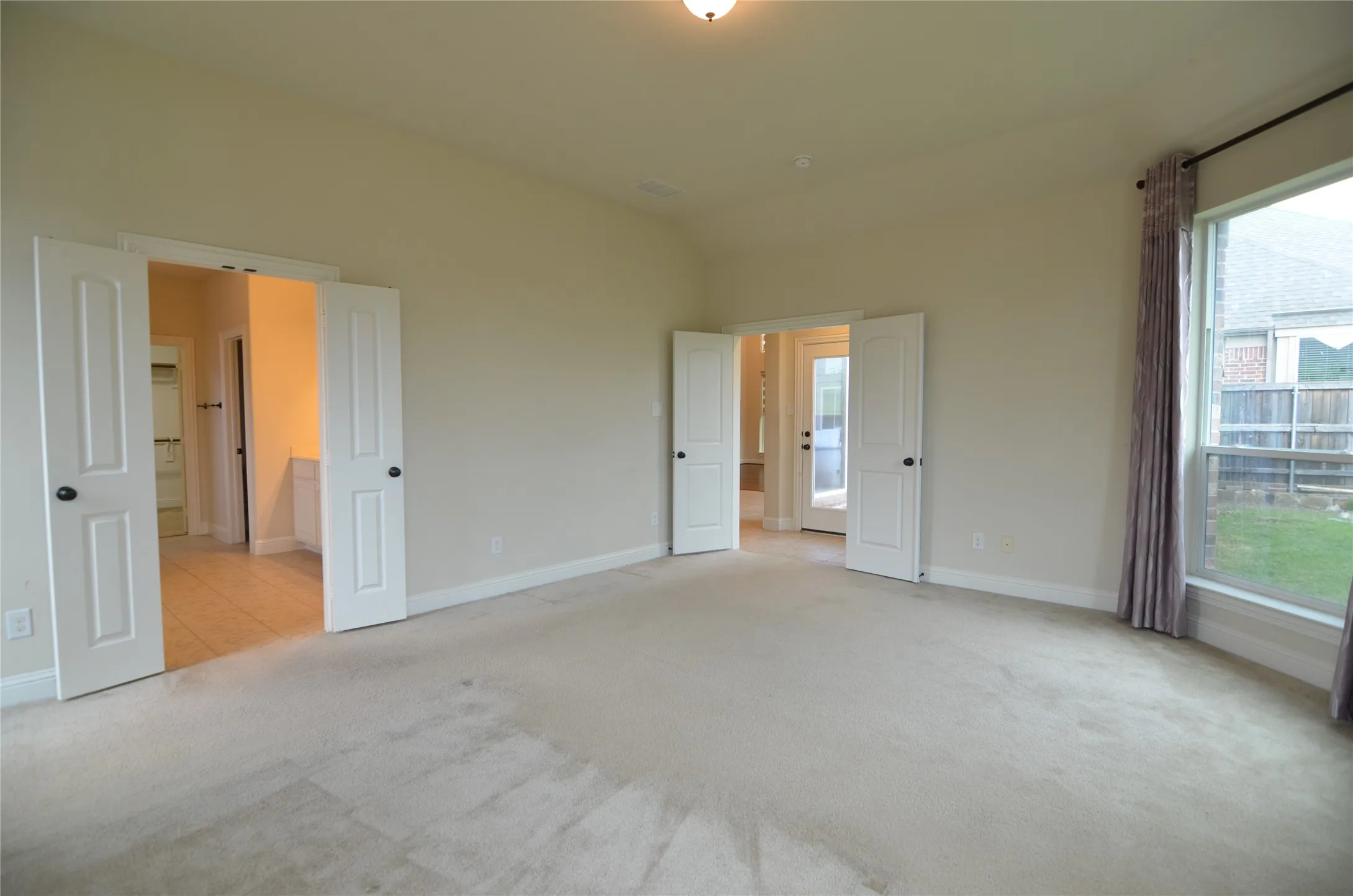 Single Family Residence For Rent in Collin County , 700 Addie Lane, Mc Kinney, Texas 75071, 5 Bedroom, 4 Bathroom, 2 Garage spaces, 4,078 Sqft, built in 2014, mls#21381063, Real Estate Agent in Mc Kinney, Homes For Rent in Collin county, Homes For Rent in Mc Kinney, Realtor in Mc Kinney Texas, Real Estate Brokerage Independent Realty Texas, Luminita Cordes Realtor