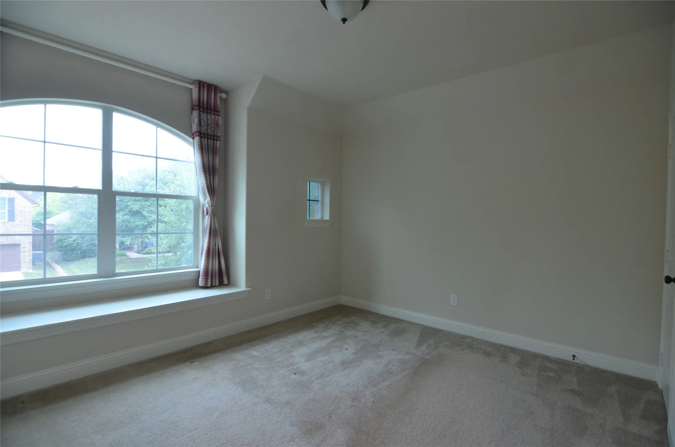 Single Family Residence For Rent in Collin County , 700 Addie Lane, Mc Kinney, Texas 75071, 5 Bedroom, 4 Bathroom, 2 Garage spaces, 4,078 Sqft, built in 2014, mls#21381063, Real Estate Agent in Mc Kinney, Homes For Rent in Collin county, Homes For Rent in Mc Kinney, Realtor in Mc Kinney Texas, Real Estate Brokerage Independent Realty Texas, Luminita Cordes Realtor