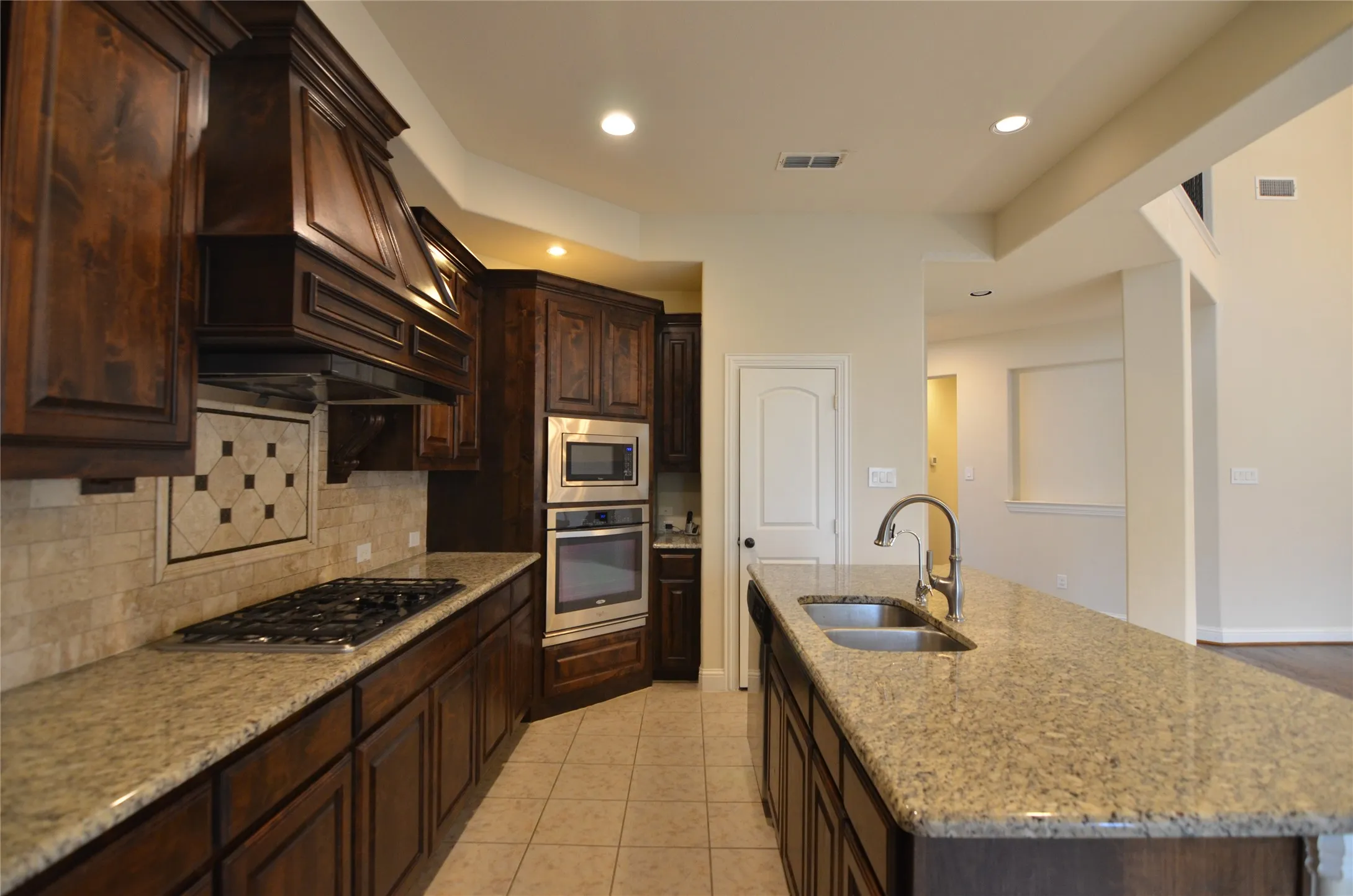 Single Family Residence For Rent in Collin County , 700 Addie Lane, Mc Kinney, Texas 75071, 5 Bedroom, 4 Bathroom, 2 Garage spaces, 4,078 Sqft, built in 2014, mls#21381063, Real Estate Agent in Mc Kinney, Homes For Rent in Collin county, Homes For Rent in Mc Kinney, Realtor in Mc Kinney Texas, Real Estate Brokerage Independent Realty Texas, Luminita Cordes Realtor
