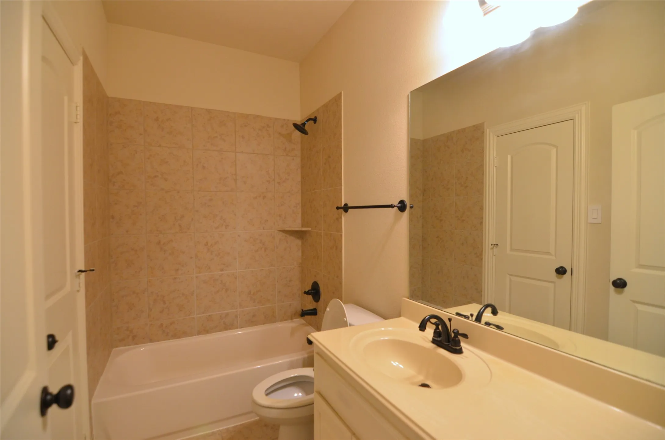 Single Family Residence For Rent in Collin County , 700 Addie Lane, Mc Kinney, Texas 75071, 5 Bedroom, 4 Bathroom, 2 Garage spaces, 4,078 Sqft, built in 2014, mls#21381063, Real Estate Agent in Mc Kinney, Homes For Rent in Collin county, Homes For Rent in Mc Kinney, Realtor in Mc Kinney Texas, Real Estate Brokerage Independent Realty Texas, Luminita Cordes Realtor