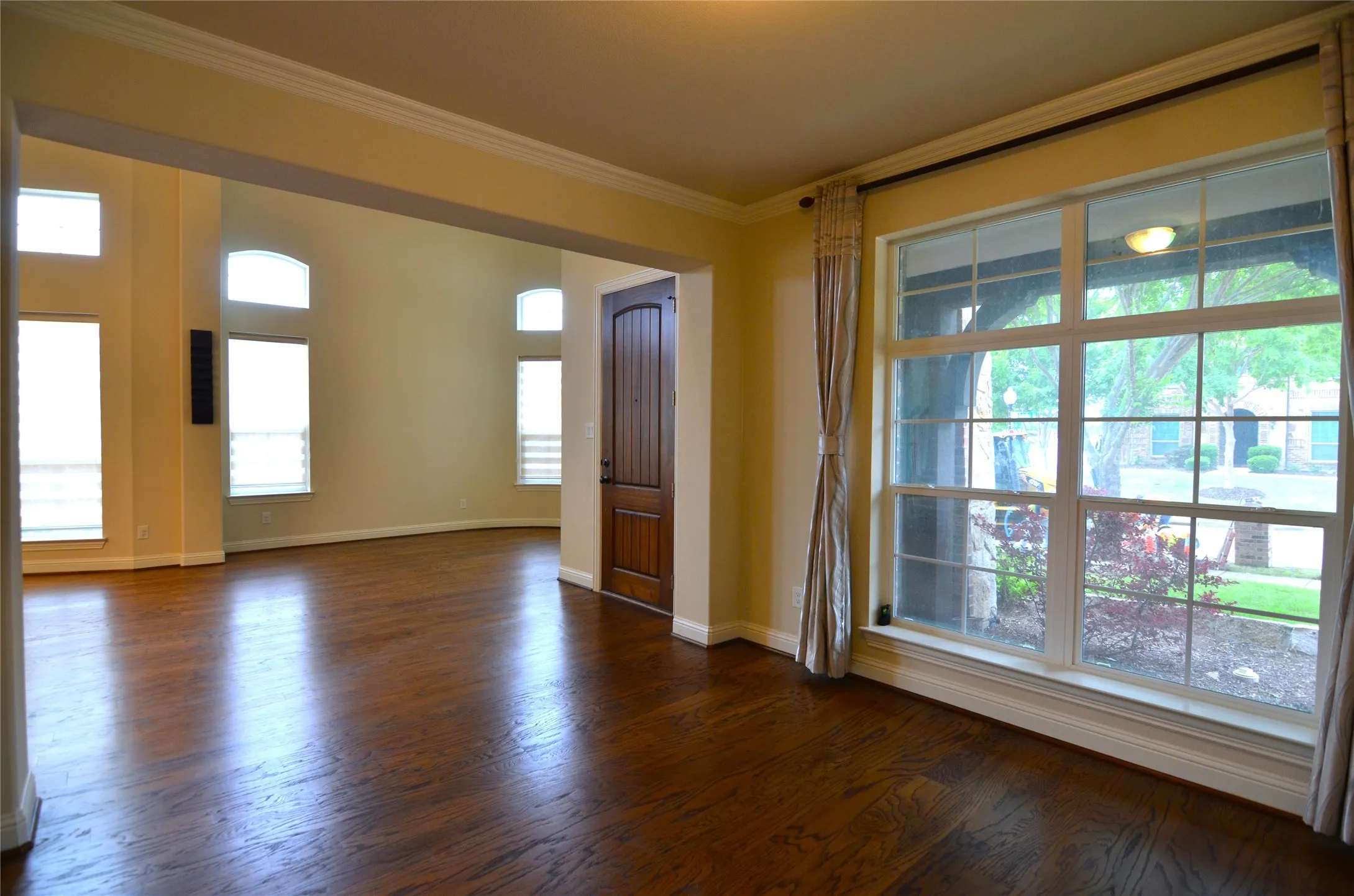 Single Family Residence For Rent in Collin County , 700 Addie Lane, Mc Kinney, Texas 75071, 5 Bedroom, 4 Bathroom, 2 Garage spaces, 4,078 Sqft, built in 2014, mls#21381063, Real Estate Agent in Mc Kinney, Homes For Rent in Collin county, Homes For Rent in Mc Kinney, Realtor in Mc Kinney Texas, Real Estate Brokerage Independent Realty Texas, Luminita Cordes Realtor