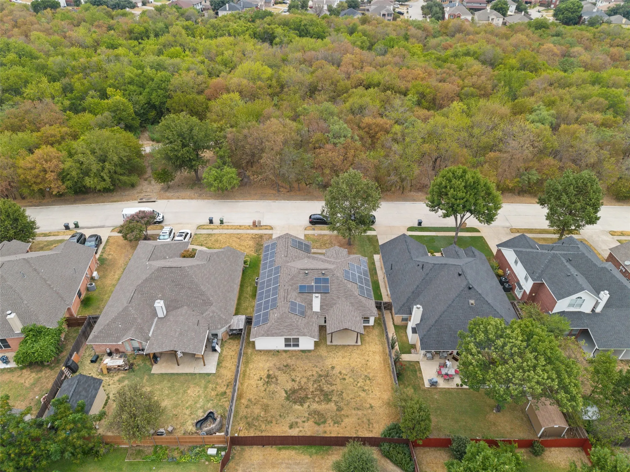 Single Family Residence For Sale in Tarrant County , 718 W Lonesome Dove Trail, Arlington, Texas 76001, 4 Bedroom, 2 Bathroom, 2 Garage spaces, 1,844 Sqft, built in 1999, mls#21380781, Real Estate Agent in Arlington, Homes For Sale in Tarrant county, Homes For Sale in Arlington, Realtor in Arlington Texas, Real Estate Brokerage Independent Realty Texas, Luminita Cordes Realtor