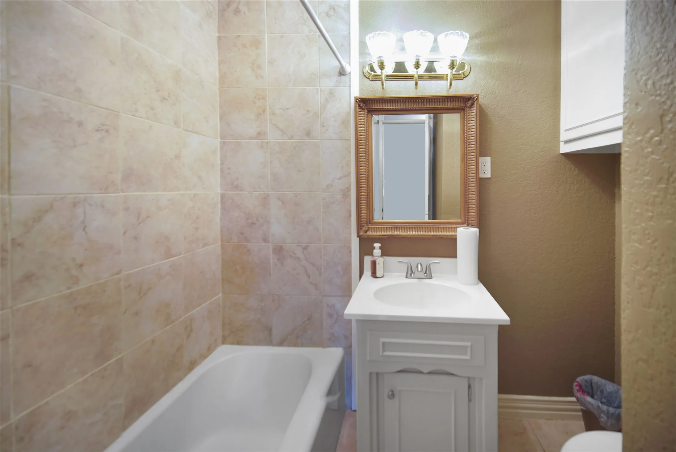 Single Family Residence For Sale in Jack County , 128 Oak Creek Street, Jacksboro, Texas 76458, 4 Bedroom, 2 Bathroom, 1 Garage spaces, 1,274 Sqft, built in 1980, mls#21380850, Real Estate Agent in Jacksboro, Homes For Sale in Jack county, Homes For Sale in Jacksboro, Realtor in Jacksboro Texas, Real Estate Brokerage Independent Realty Texas, Luminita Cordes Realtor