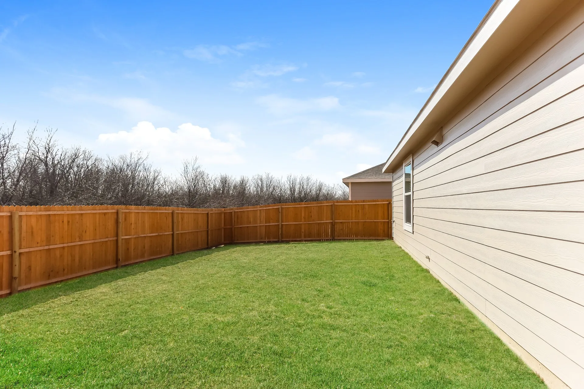 Single Family Residence For Rent in Kaufman County , 2962 Wallace Wells Court, Crandall, Texas 75114, 3 Bedroom, 2 Bathroom, 2 Garage spaces, 1,266 Sqft, built in 2022, mls#21381097, Real Estate Agent in Crandall, Homes For Rent in Kaufman county, Homes For Rent in Crandall, Realtor in Crandall Texas, Real Estate Brokerage Independent Realty Texas, Luminita Cordes Realtor
