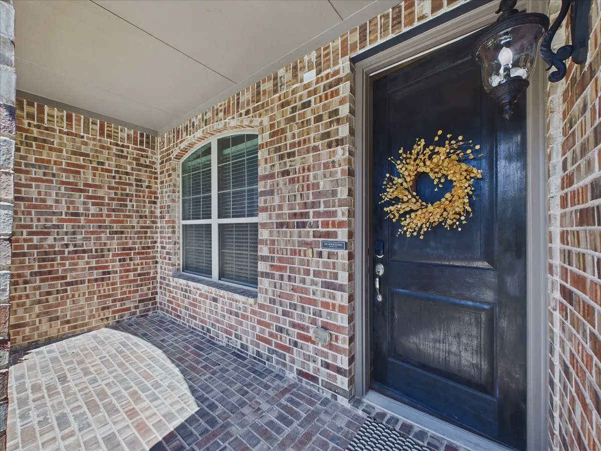 Single Family Residence For Sale in Denton County , 916 Boardwalk Way, Argyle, Texas 76226, 3 Bedroom, 2 Bathroom, 2 Garage spaces, 1,894 Sqft, built in 2018, mls#21381114, Real Estate Agent in Argyle, Homes For Sale in Denton county, Homes For Sale in Argyle, Realtor in Argyle Texas, Real Estate Brokerage Independent Realty Texas, Luminita Cordes Realtor