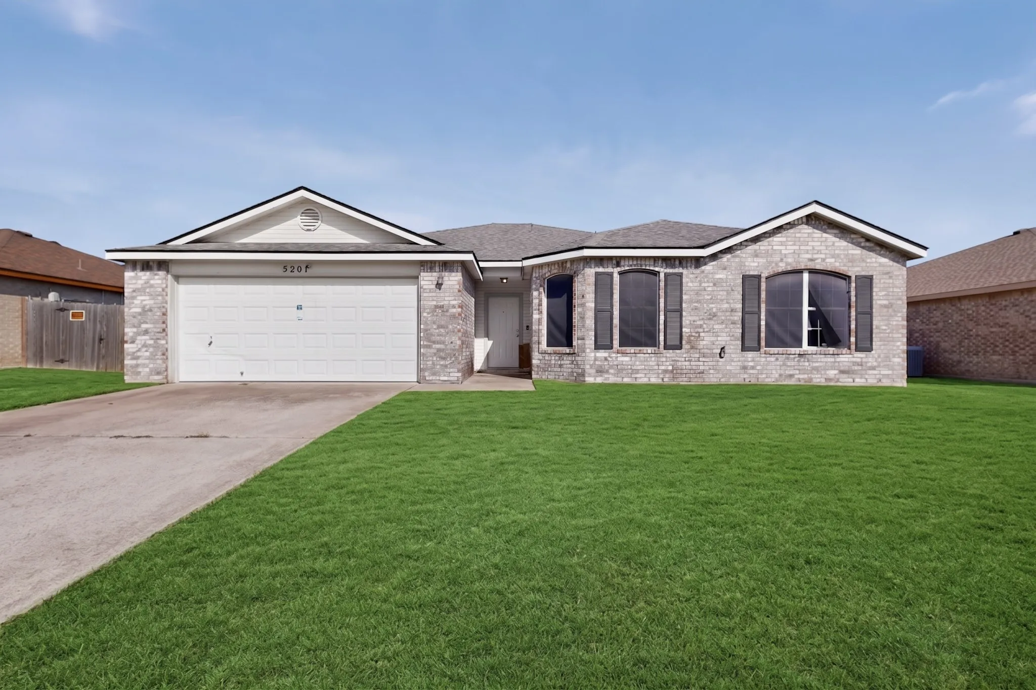 Single Family Residence For Sale in Bell County , 5201 Holster Drive, Killeen, Texas 76549, 4 Bedroom, 2 Bathroom, 2 Garage spaces, 1,918 Sqft, built in 2006, mls#21381119, Real Estate Agent in Killeen, Homes For Sale in Bell county, Homes For Sale in Killeen, Realtor in Killeen Texas, Real Estate Brokerage Independent Realty Texas, Luminita Cordes Realtor