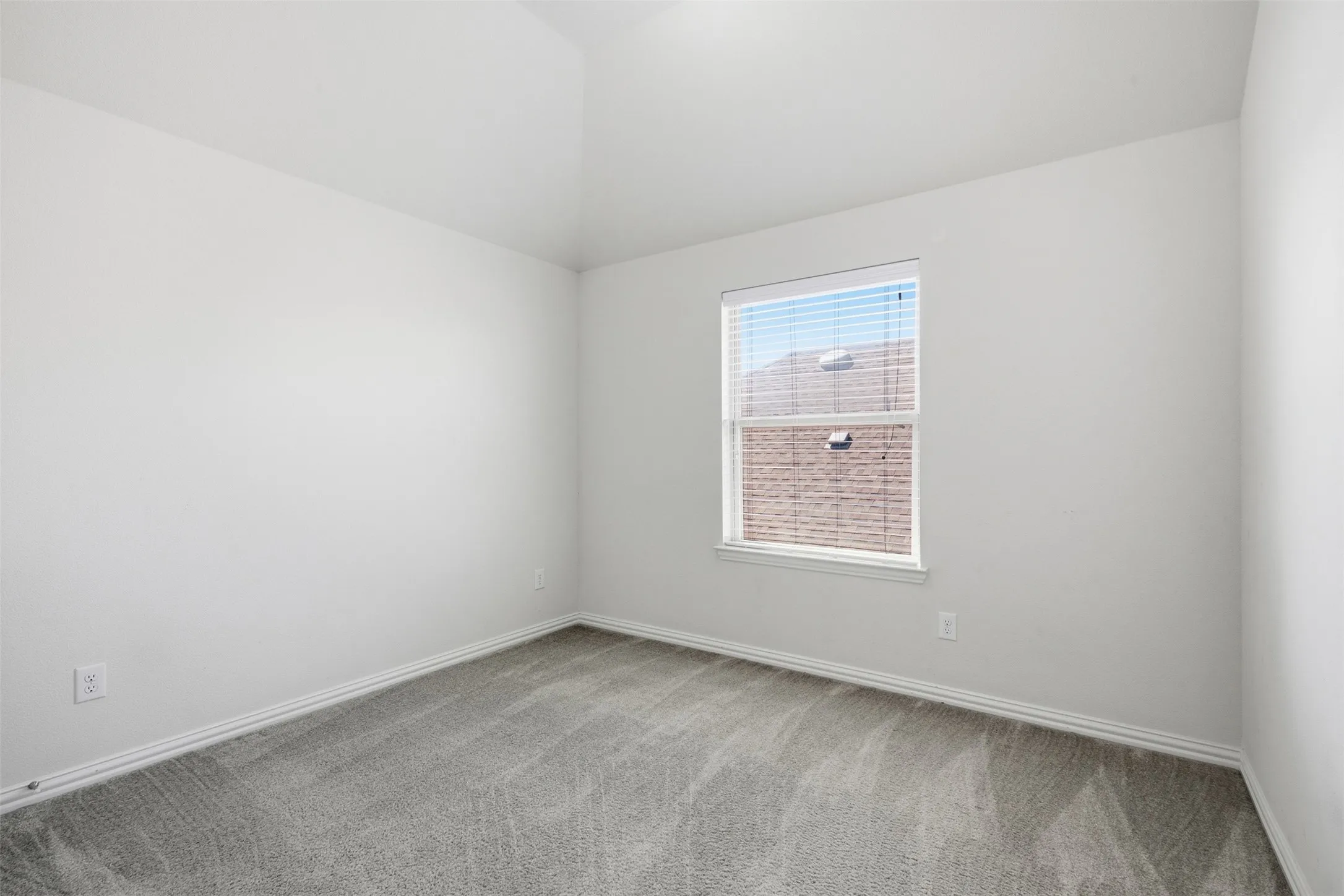 Single Family Residence For Rent in Collin County , 1144 Olympic Drive, Celina, Texas 75009, 4 Bedroom, 3 Bathroom, 2 Garage spaces, 2,985 Sqft, built in 2017, mls#21373985, Real Estate Agent in Celina, Homes For Rent in Collin county, Homes For Rent in Celina, Realtor in Celina Texas, Real Estate Brokerage Independent Realty Texas, Luminita Cordes Realtor