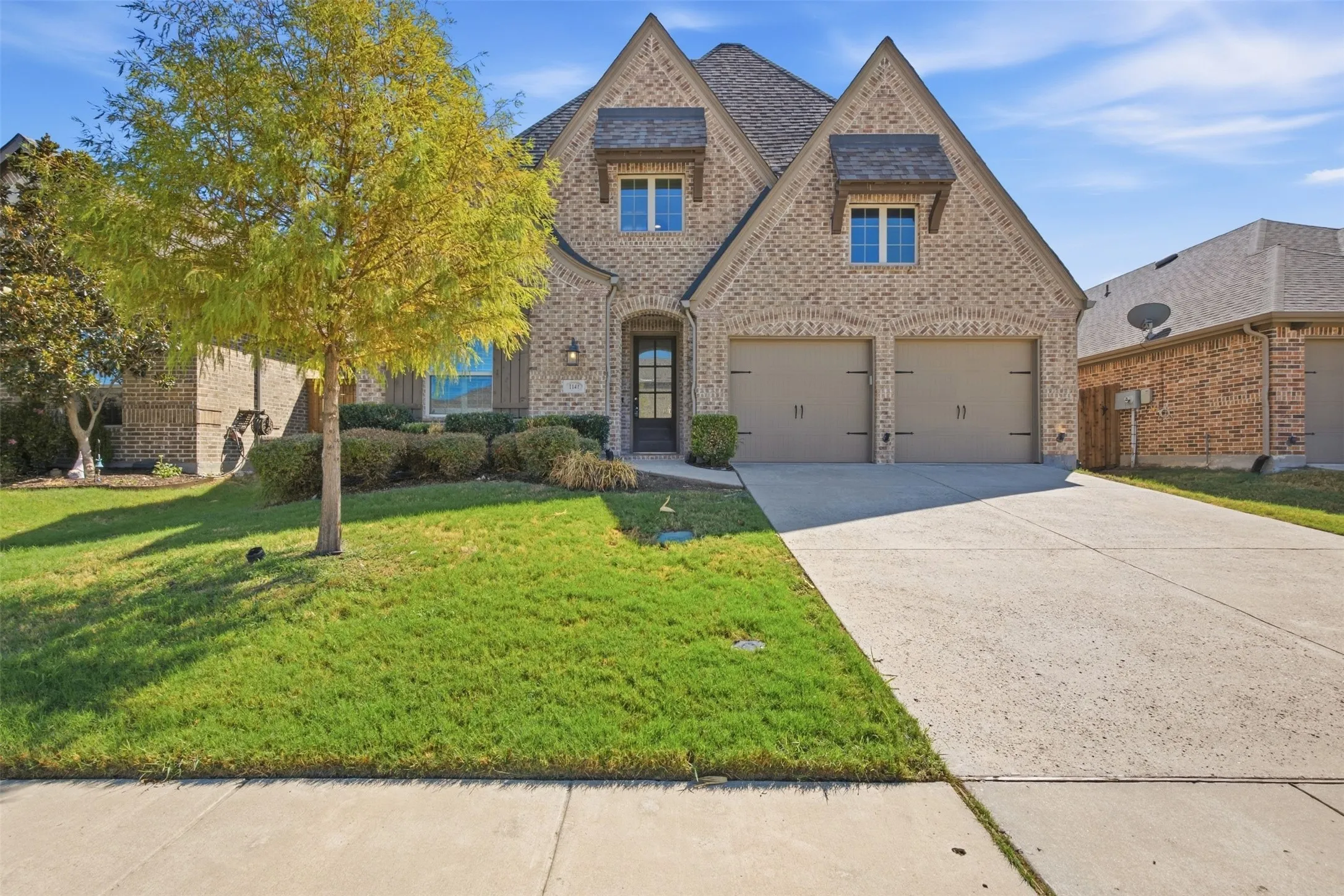 Single Family Residence For Rent in Collin County , 1144 Olympic Drive, Celina, Texas 75009, 4 Bedroom, 3 Bathroom, 2 Garage spaces, 2,985 Sqft, built in 2017, mls#21373985, Real Estate Agent in Celina, Homes For Rent in Collin county, Homes For Rent in Celina, Realtor in Celina Texas, Real Estate Brokerage Independent Realty Texas, Luminita Cordes Realtor