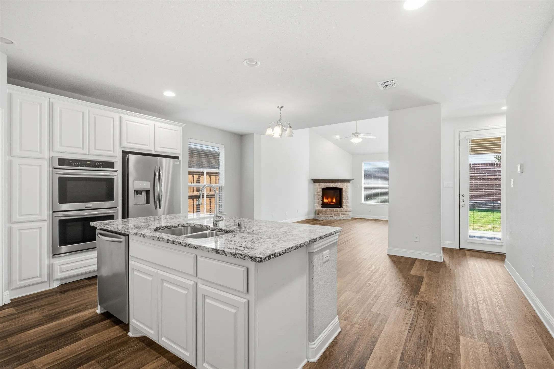 Single Family Residence For Rent in Collin County , 1144 Olympic Drive, Celina, Texas 75009, 4 Bedroom, 3 Bathroom, 2 Garage spaces, 2,985 Sqft, built in 2017, mls#21373985, Real Estate Agent in Celina, Homes For Rent in Collin county, Homes For Rent in Celina, Realtor in Celina Texas, Real Estate Brokerage Independent Realty Texas, Luminita Cordes Realtor