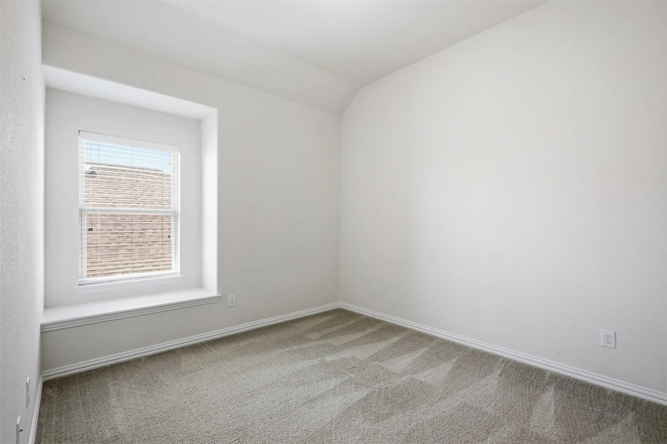 Single Family Residence For Rent in Collin County , 1144 Olympic Drive, Celina, Texas 75009, 4 Bedroom, 3 Bathroom, 2 Garage spaces, 2,985 Sqft, built in 2017, mls#21373985, Real Estate Agent in Celina, Homes For Rent in Collin county, Homes For Rent in Celina, Realtor in Celina Texas, Real Estate Brokerage Independent Realty Texas, Luminita Cordes Realtor