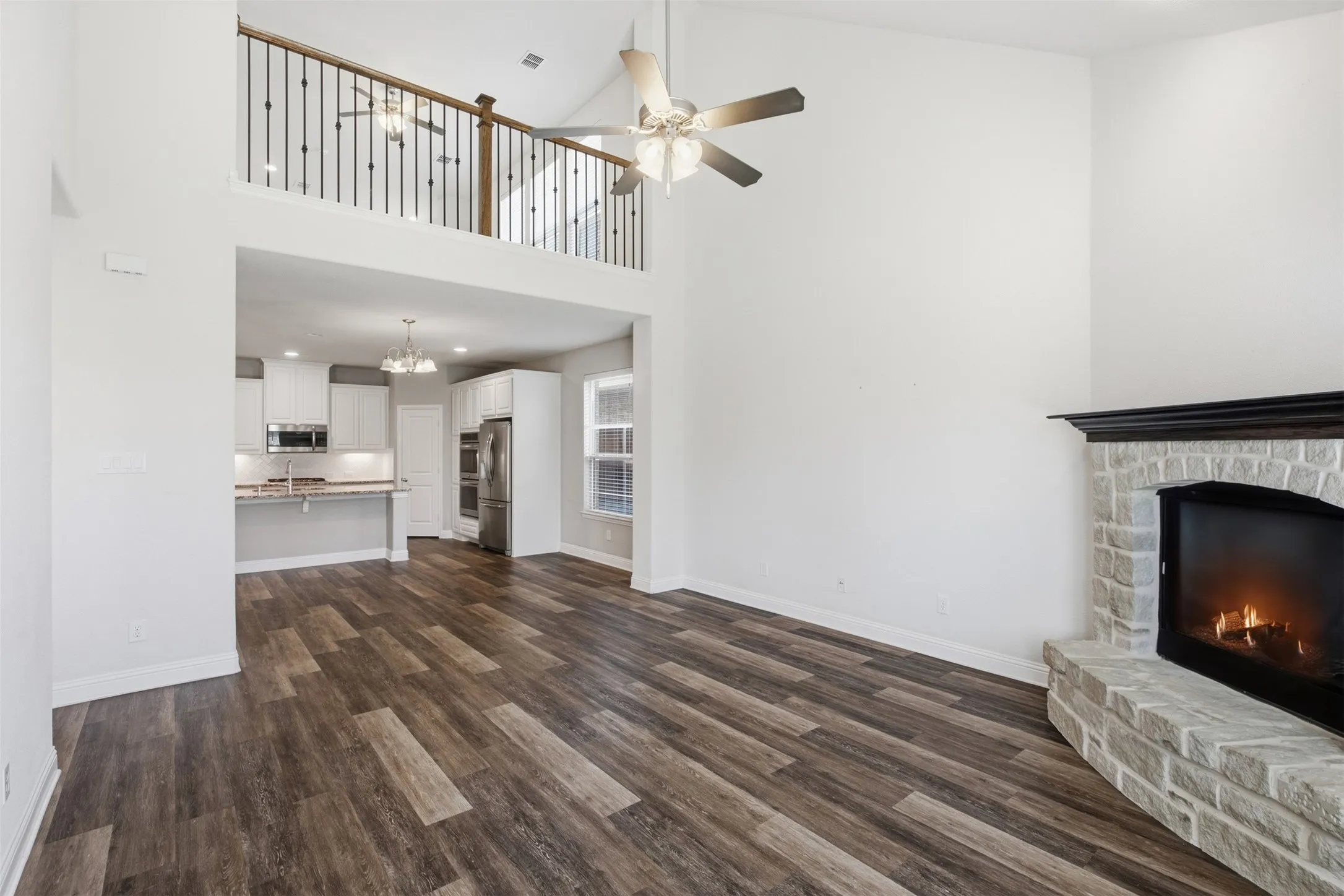 Single Family Residence For Rent in Collin County , 1144 Olympic Drive, Celina, Texas 75009, 4 Bedroom, 3 Bathroom, 2 Garage spaces, 2,985 Sqft, built in 2017, mls#21373985, Real Estate Agent in Celina, Homes For Rent in Collin county, Homes For Rent in Celina, Realtor in Celina Texas, Real Estate Brokerage Independent Realty Texas, Luminita Cordes Realtor