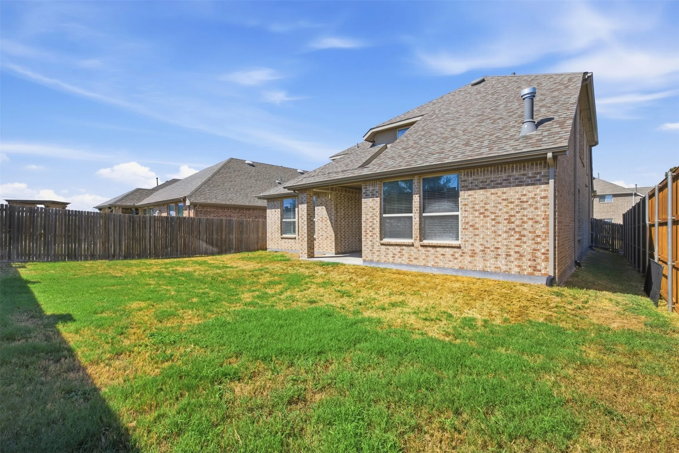 Single Family Residence For Rent in Collin County , 1144 Olympic Drive, Celina, Texas 75009, 4 Bedroom, 3 Bathroom, 2 Garage spaces, 2,985 Sqft, built in 2017, mls#21373985, Real Estate Agent in Celina, Homes For Rent in Collin county, Homes For Rent in Celina, Realtor in Celina Texas, Real Estate Brokerage Independent Realty Texas, Luminita Cordes Realtor