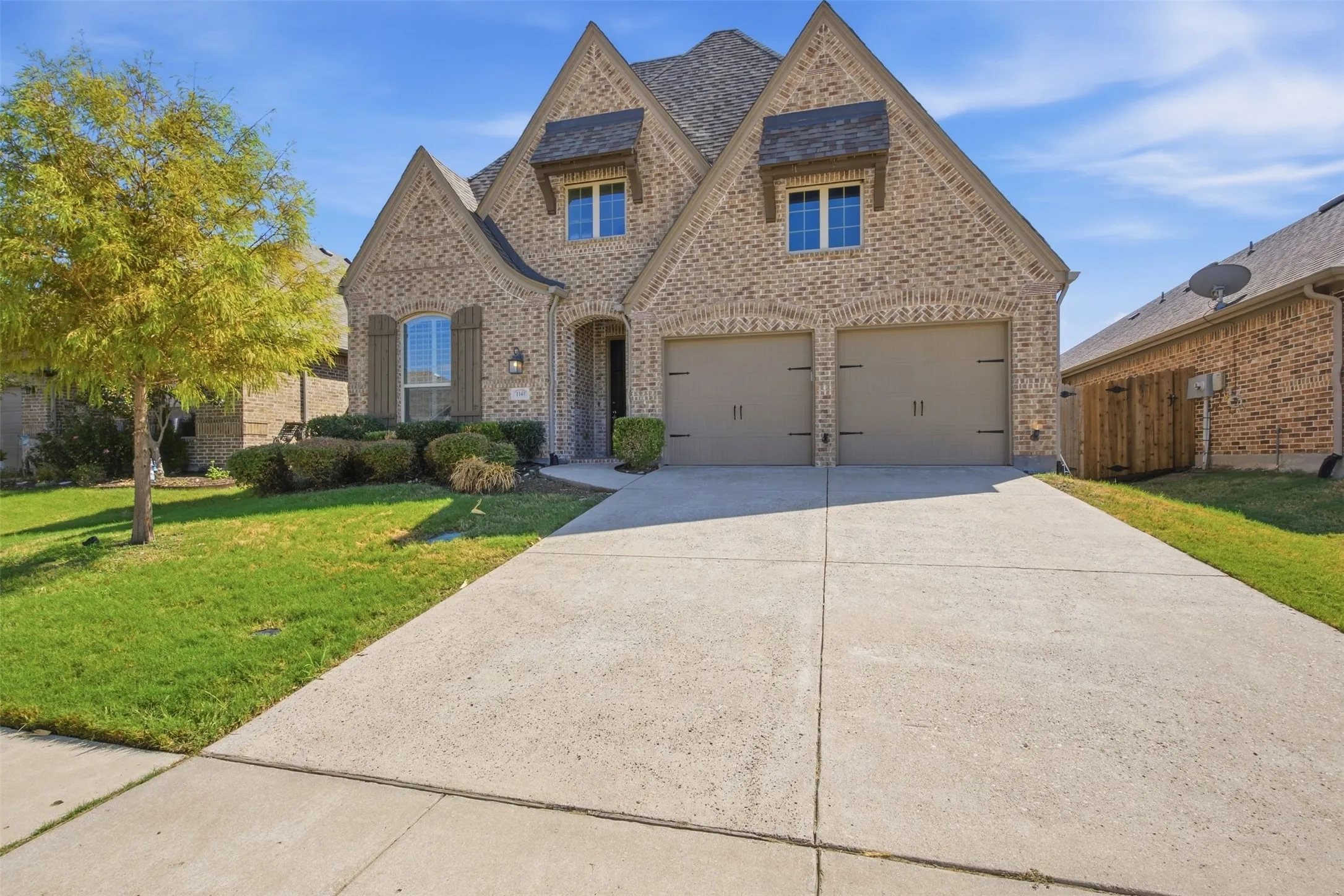 Single Family Residence For Rent in Collin County , 1144 Olympic Drive, Celina, Texas 75009, 4 Bedroom, 3 Bathroom, 2 Garage spaces, 2,985 Sqft, built in 2017, mls#21373985, Real Estate Agent in Celina, Homes For Rent in Collin county, Homes For Rent in Celina, Realtor in Celina Texas, Real Estate Brokerage Independent Realty Texas, Luminita Cordes Realtor