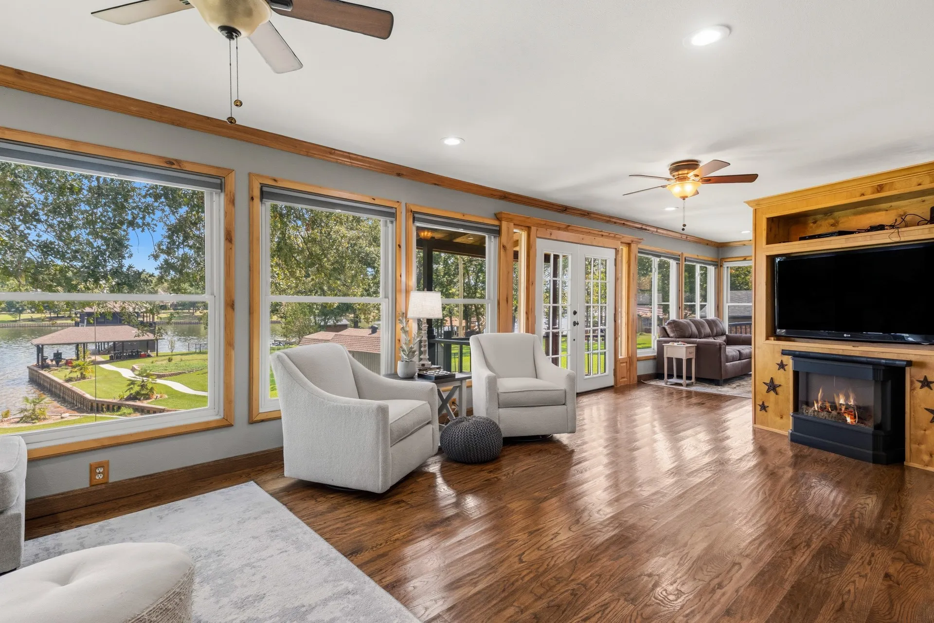 Single Family Residence For Sale in Camp County , 803 County Road 2127, Pittsburg, Texas 75686, 3 Bedroom, 3 Bathroom, Garage spaces, 2,700 Sqft, built in 1981, mls#21379037, Real Estate Agent in Pittsburg, Homes For Sale in Camp county, Homes For Sale in Pittsburg, Realtor in Pittsburg Texas, Real Estate Brokerage Independent Realty Texas, Luminita Cordes Realtor