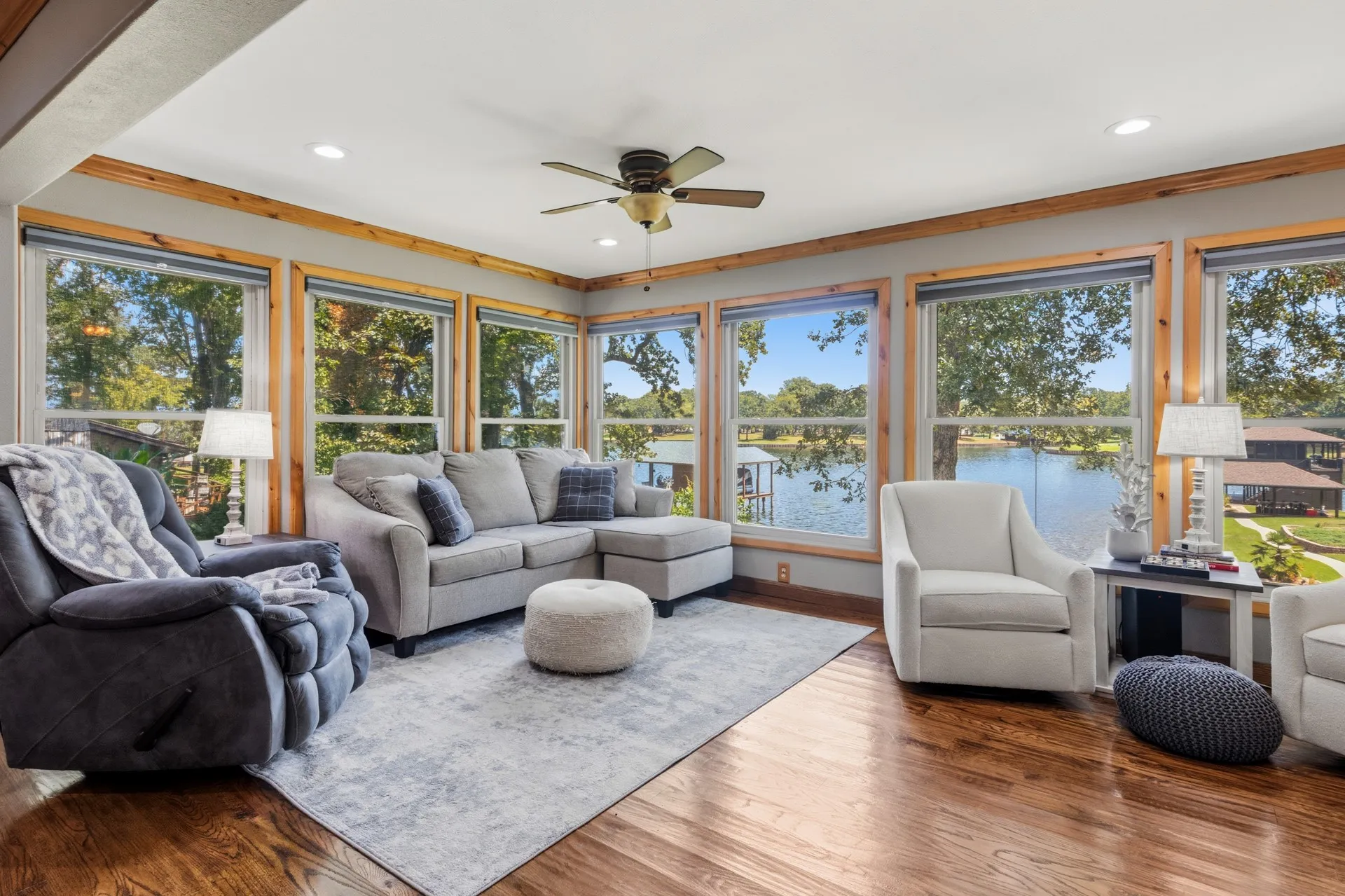 Single Family Residence For Sale in Camp County , 803 County Road 2127, Pittsburg, Texas 75686, 3 Bedroom, 3 Bathroom, Garage spaces, 2,700 Sqft, built in 1981, mls#21379037, Real Estate Agent in Pittsburg, Homes For Sale in Camp county, Homes For Sale in Pittsburg, Realtor in Pittsburg Texas, Real Estate Brokerage Independent Realty Texas, Luminita Cordes Realtor