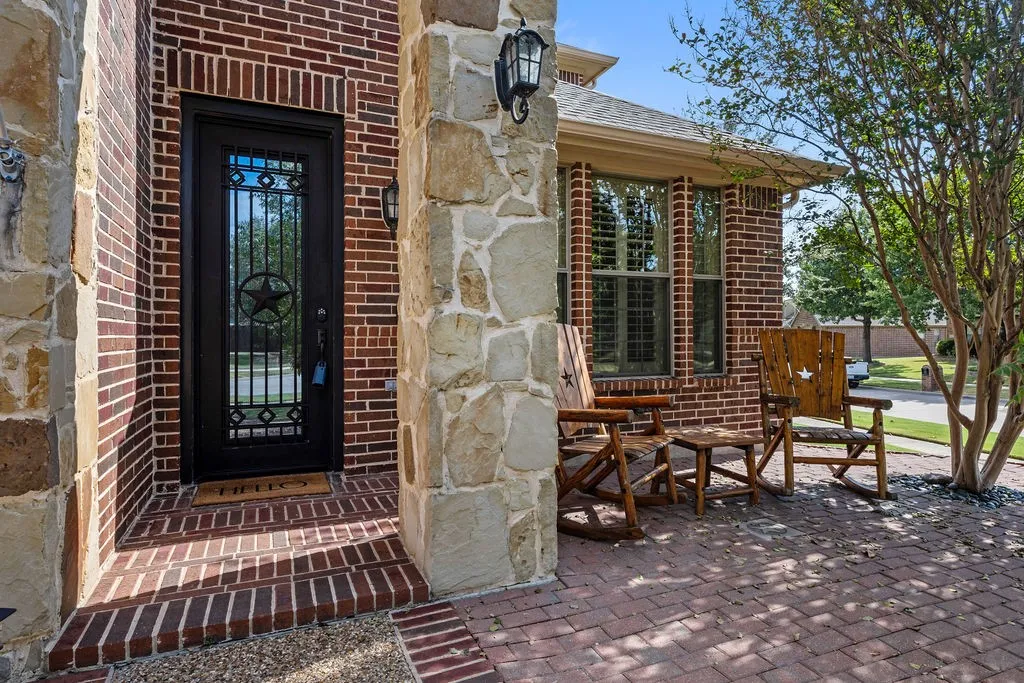 Single Family Residence For Sale in Denton County , 4823 Linda Lane, Frisco, Texas 75033, 4 Bedroom, 4 Bathroom, 3 Garage spaces, 3,980 Sqft, built in 2007, mls#21366731, Real Estate Agent in Frisco, Homes For Sale in Denton county, Homes For Sale in Frisco, Realtor in Frisco Texas, Real Estate Brokerage Independent Realty Texas, Luminita Cordes Realtor