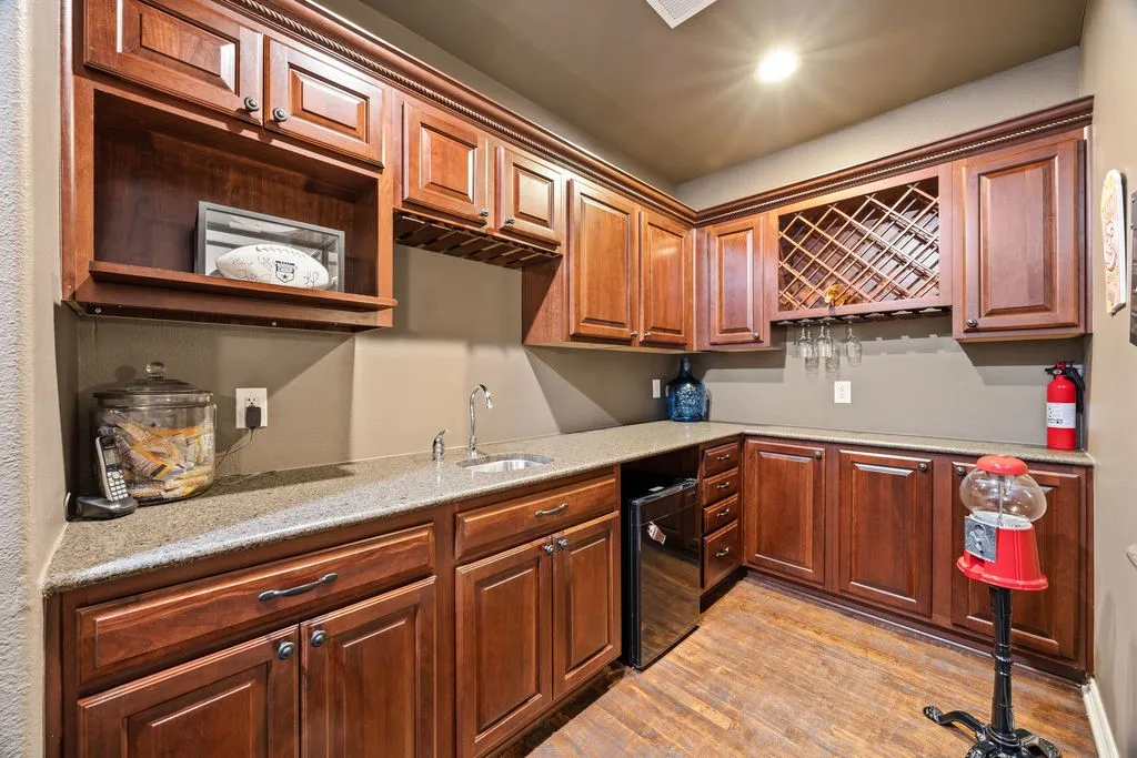 Single Family Residence For Sale in Denton County , 4823 Linda Lane, Frisco, Texas 75033, 4 Bedroom, 4 Bathroom, 3 Garage spaces, 3,980 Sqft, built in 2007, mls#21366731, Real Estate Agent in Frisco, Homes For Sale in Denton county, Homes For Sale in Frisco, Realtor in Frisco Texas, Real Estate Brokerage Independent Realty Texas, Luminita Cordes Realtor