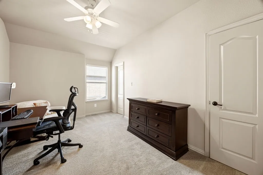 Single Family Residence For Sale in Denton County , 4823 Linda Lane, Frisco, Texas 75033, 4 Bedroom, 4 Bathroom, 3 Garage spaces, 3,980 Sqft, built in 2007, mls#21366731, Real Estate Agent in Frisco, Homes For Sale in Denton county, Homes For Sale in Frisco, Realtor in Frisco Texas, Real Estate Brokerage Independent Realty Texas, Luminita Cordes Realtor