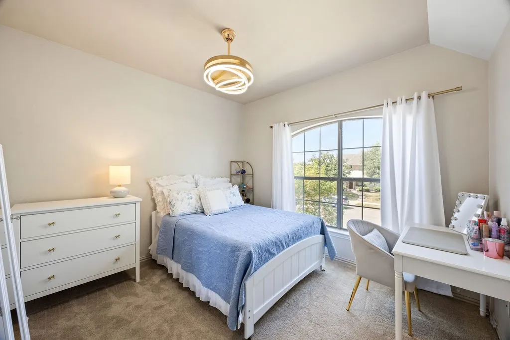 Single Family Residence For Sale in Denton County , 4823 Linda Lane, Frisco, Texas 75033, 4 Bedroom, 4 Bathroom, 3 Garage spaces, 3,980 Sqft, built in 2007, mls#21366731, Real Estate Agent in Frisco, Homes For Sale in Denton county, Homes For Sale in Frisco, Realtor in Frisco Texas, Real Estate Brokerage Independent Realty Texas, Luminita Cordes Realtor