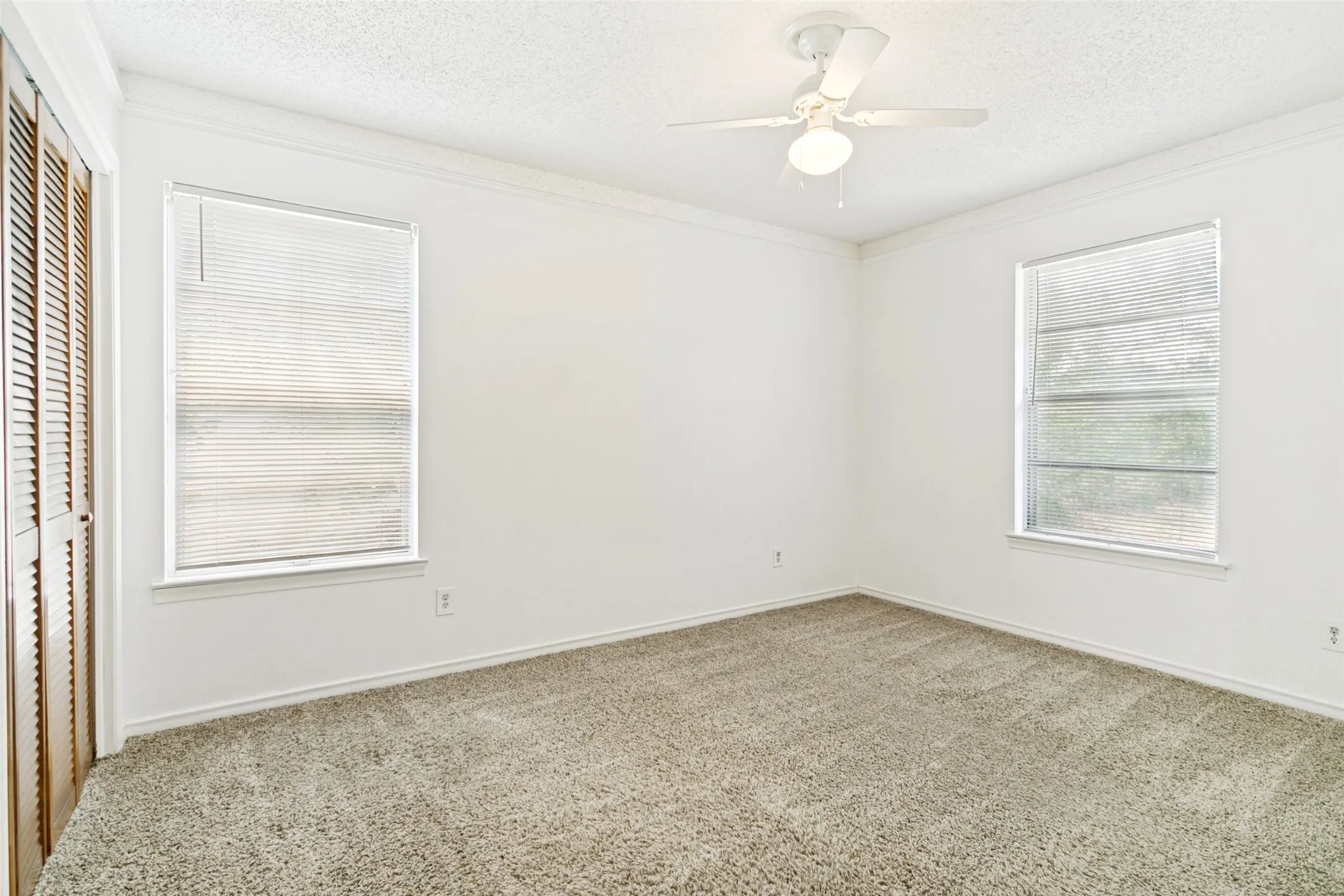 Single Family Residence For Rent in Tarrant County , 5133 Susan Lee Lane, North Richland Hills, Texas 76180, 3 Bedroom, 2 Bathroom, 2 Garage spaces, 1,396 Sqft, built in 1959, mls#21381134, Real Estate Agent in North Richland Hills, Homes For Rent in Tarrant county, Homes For Rent in North Richland Hills, Realtor in North Richland Hills Texas, Real Estate Brokerage Independent Realty Texas, Luminita Cordes Realtor