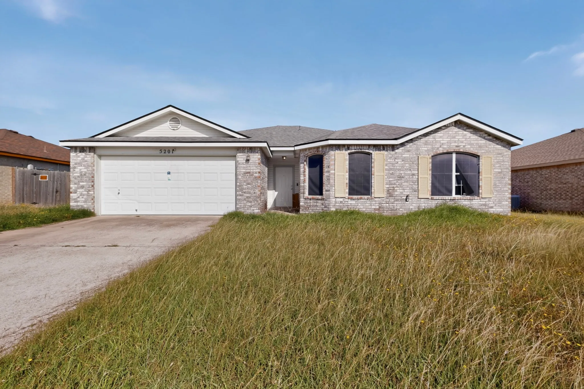 Single Family Residence For Rent in Bell County , 5201 Holster Drive, Killeen, Texas 76549, 4 Bedroom, 2 Bathroom, 2 Garage spaces, 1,918 Sqft, built in 2006, mls#21381137, Real Estate Agent in Killeen, Homes For Rent in Bell county, Homes For Rent in Killeen, Realtor in Killeen Texas, Real Estate Brokerage Independent Realty Texas, Luminita Cordes Realtor