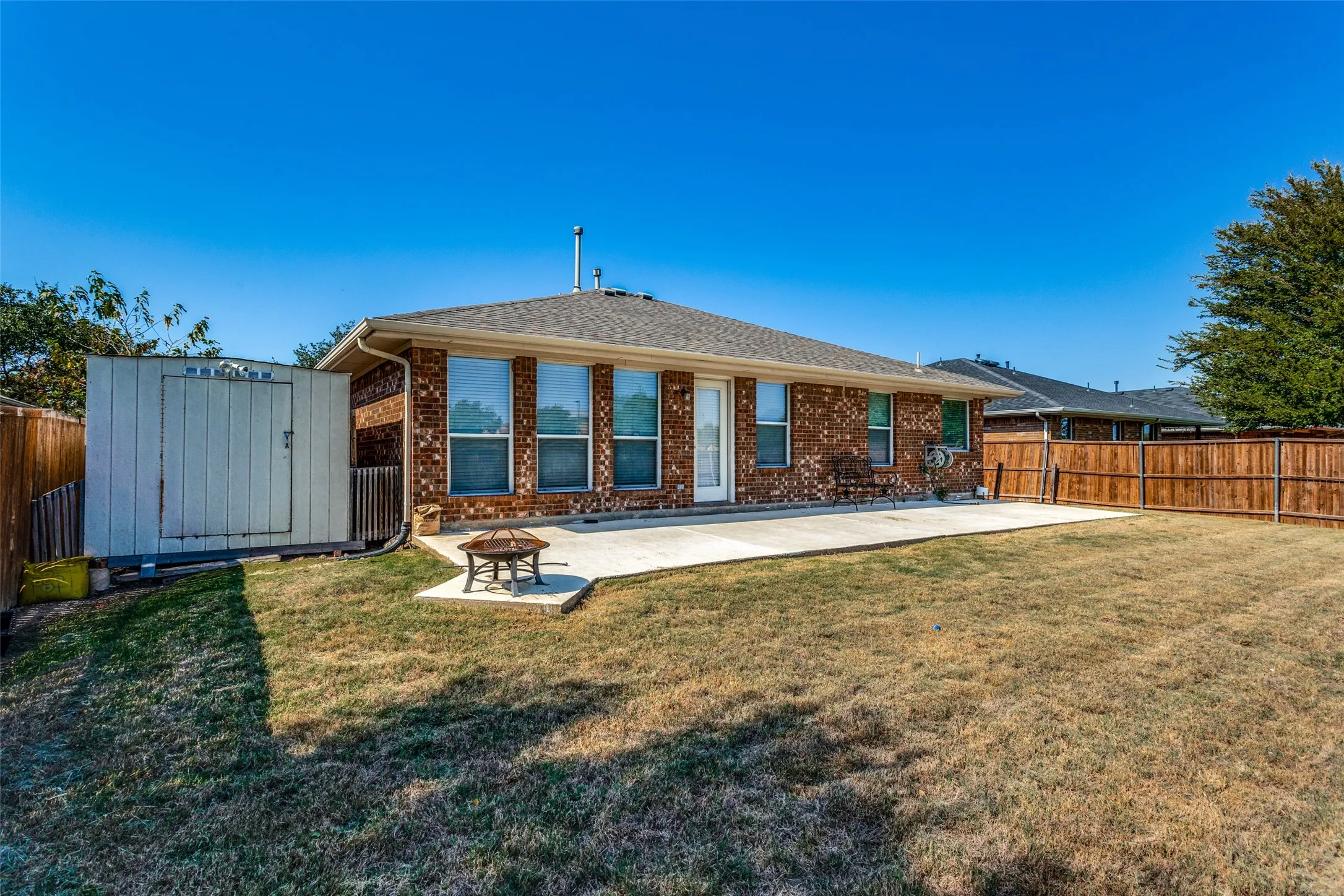 Single Family Residence For Rent in Denton County , 9710 Revolution Way, Frisco, Texas 75033, 4 Bedroom, 2 Bathroom, 2 Garage spaces, 1,960 Sqft, built in 2003, mls#21377109, Real Estate Agent in Frisco, Homes For Rent in Denton county, Homes For Rent in Frisco, Realtor in Frisco Texas, Real Estate Brokerage Independent Realty Texas, Luminita Cordes Realtor