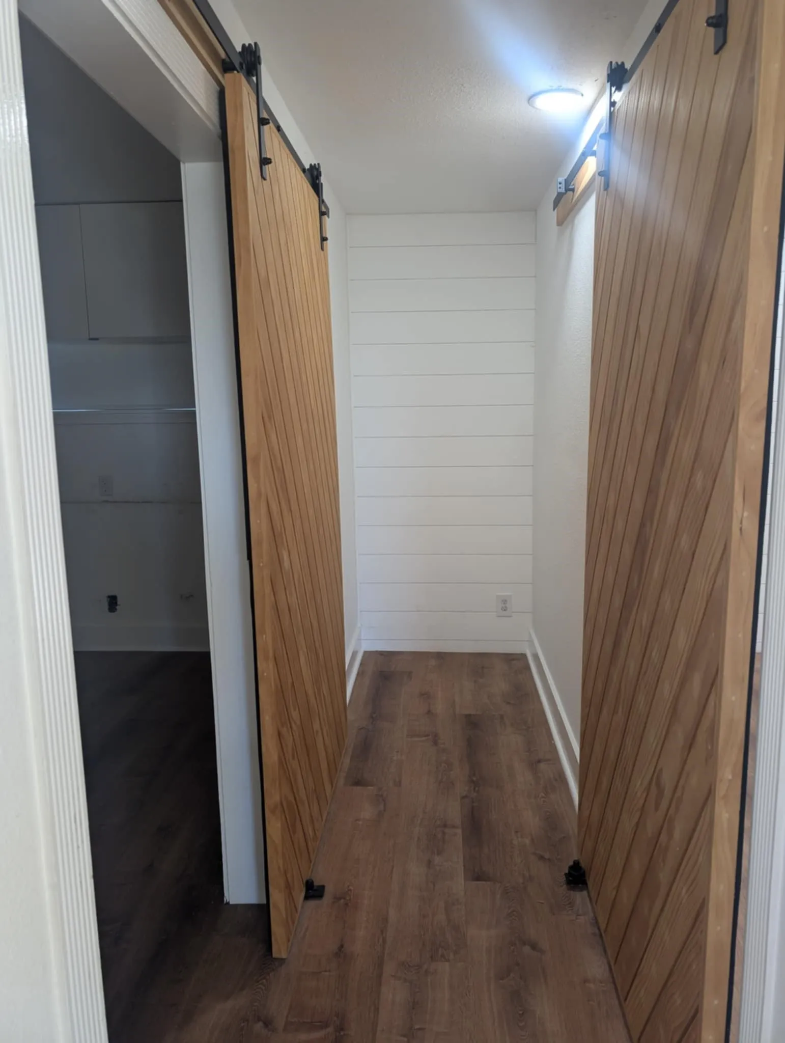 Office For Rent in Ellis County , 429 STATE HIGHWAY 342, Red Oak, Texas 75154, 0, 0, Garage spaces, 0 Sqft, built in 1990, mls#21381052, Real Estate Agent in Red Oak, Homes For Rent in Ellis county, Homes For Rent in Red Oak, Realtor in Red Oak Texas, Real Estate Brokerage Independent Realty Texas, Luminita Cordes Realtor