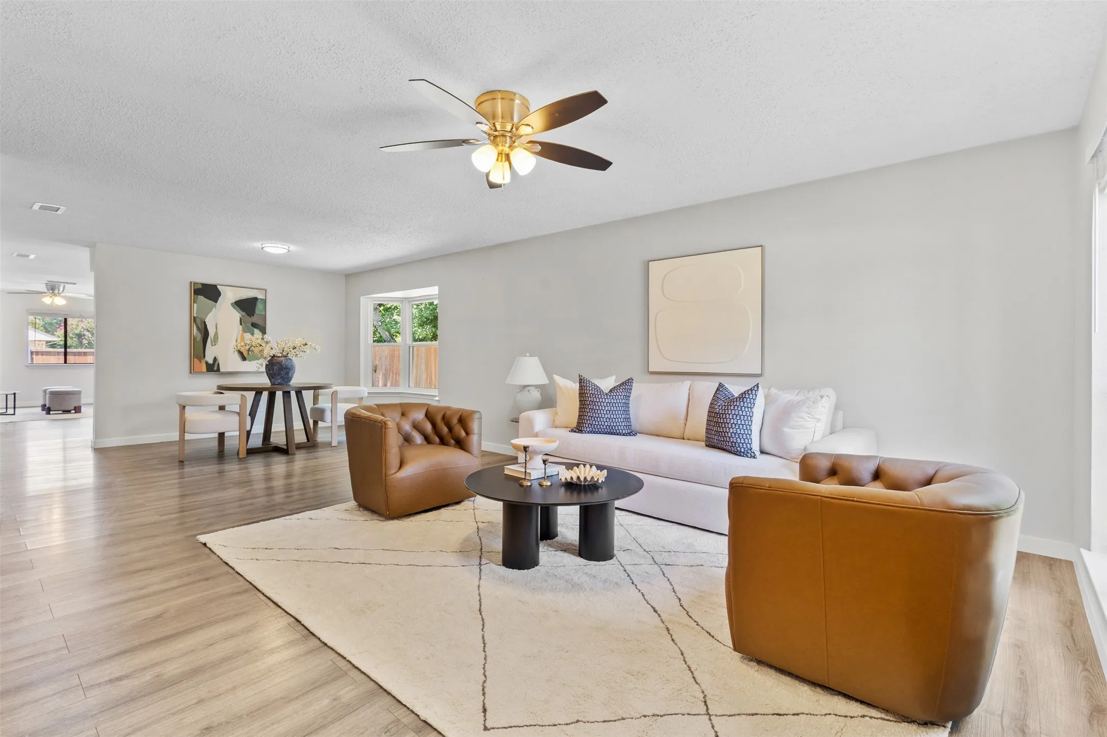 Single Family Residence For Rent in Denton County , 3109 Fairgate Drive, Carrollton, Texas 75007, 3 Bedroom, 2 Bathroom, 2 Garage spaces, 1,668 Sqft, built in 1983, mls#21381106, Real Estate Agent in Carrollton, Homes For Rent in Denton county, Homes For Rent in Carrollton, Realtor in Carrollton Texas, Real Estate Brokerage Independent Realty Texas, Luminita Cordes Realtor