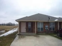 Duplex For Sale in Grayson County , 414 N 5th Street 412, Gunter, Texas 75058, 3 Bedroom, 2 Bathroom, Garage spaces, 0 Sqft, built in 2003, mls#21381161, Real Estate Agent in Gunter, Homes For Sale in Grayson county, Homes For Sale in Gunter, Realtor in Gunter Texas, Real Estate Brokerage Independent Realty Texas, Luminita Cordes Realtor