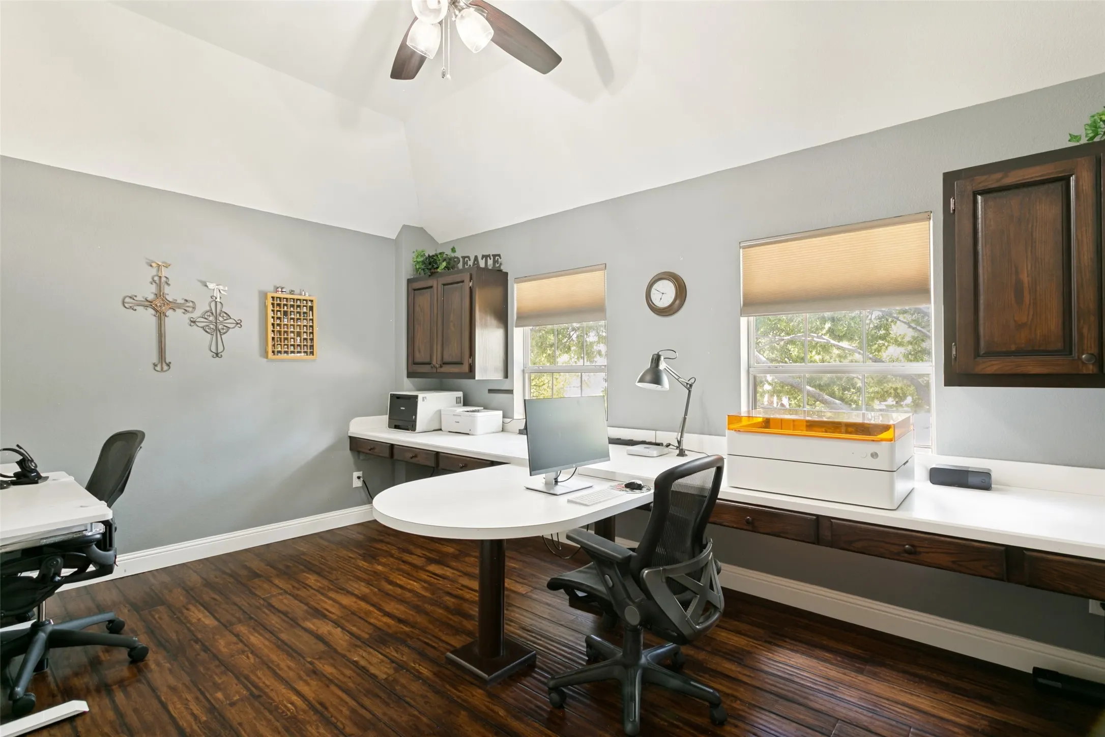 Upstairs bedroom being used as a craft room or could be an office.