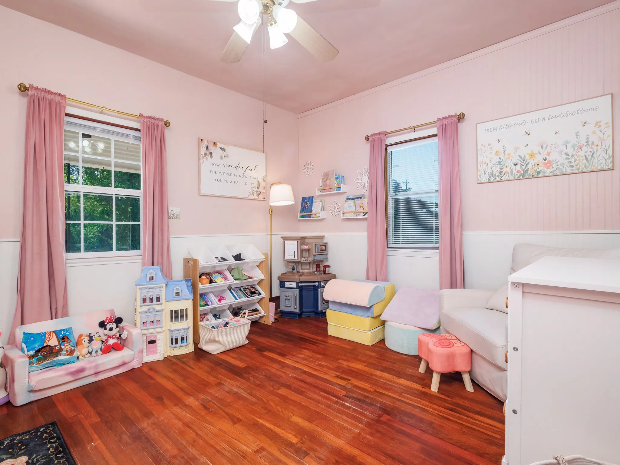 Single Family Residence For Sale in Coleman County , 211 N Nueces Street, Coleman, Texas 76834, 3 Bedroom, 2 Bathroom, 1 Garage spaces, 1,442 Sqft, built in 1930, mls#21381006, Real Estate Agent in Coleman, Homes For Sale in Coleman county, Homes For Sale in Coleman, Realtor in Coleman Texas, Real Estate Brokerage Independent Realty Texas, Luminita Cordes Realtor