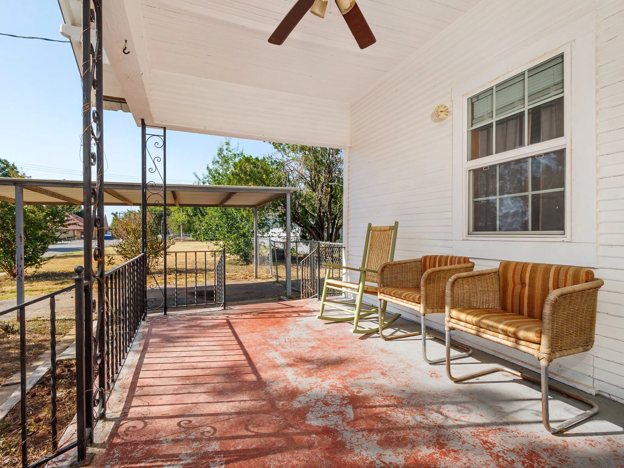 Single Family Residence For Sale in Coleman County , 211 N Nueces Street, Coleman, Texas 76834, 3 Bedroom, 2 Bathroom, 1 Garage spaces, 1,442 Sqft, built in 1930, mls#21381006, Real Estate Agent in Coleman, Homes For Sale in Coleman county, Homes For Sale in Coleman, Realtor in Coleman Texas, Real Estate Brokerage Independent Realty Texas, Luminita Cordes Realtor
