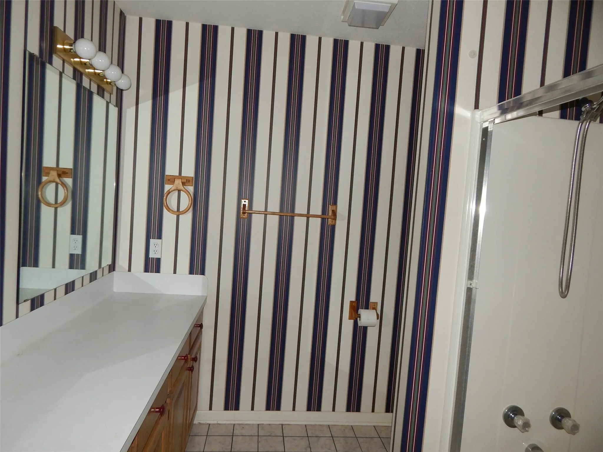 Single Family Residence For Sale in Upshur County , 8267 FM 3358, Gilmer, Texas 75645, 3 Bedroom, 2 Bathroom, 2 Garage spaces, 1,670 Sqft, built in 1996, mls#21381135, Real Estate Agent in Gilmer, Homes For Sale in Upshur county, Homes For Sale in Gilmer, Realtor in Gilmer Texas, Real Estate Brokerage Independent Realty Texas, Luminita Cordes Realtor