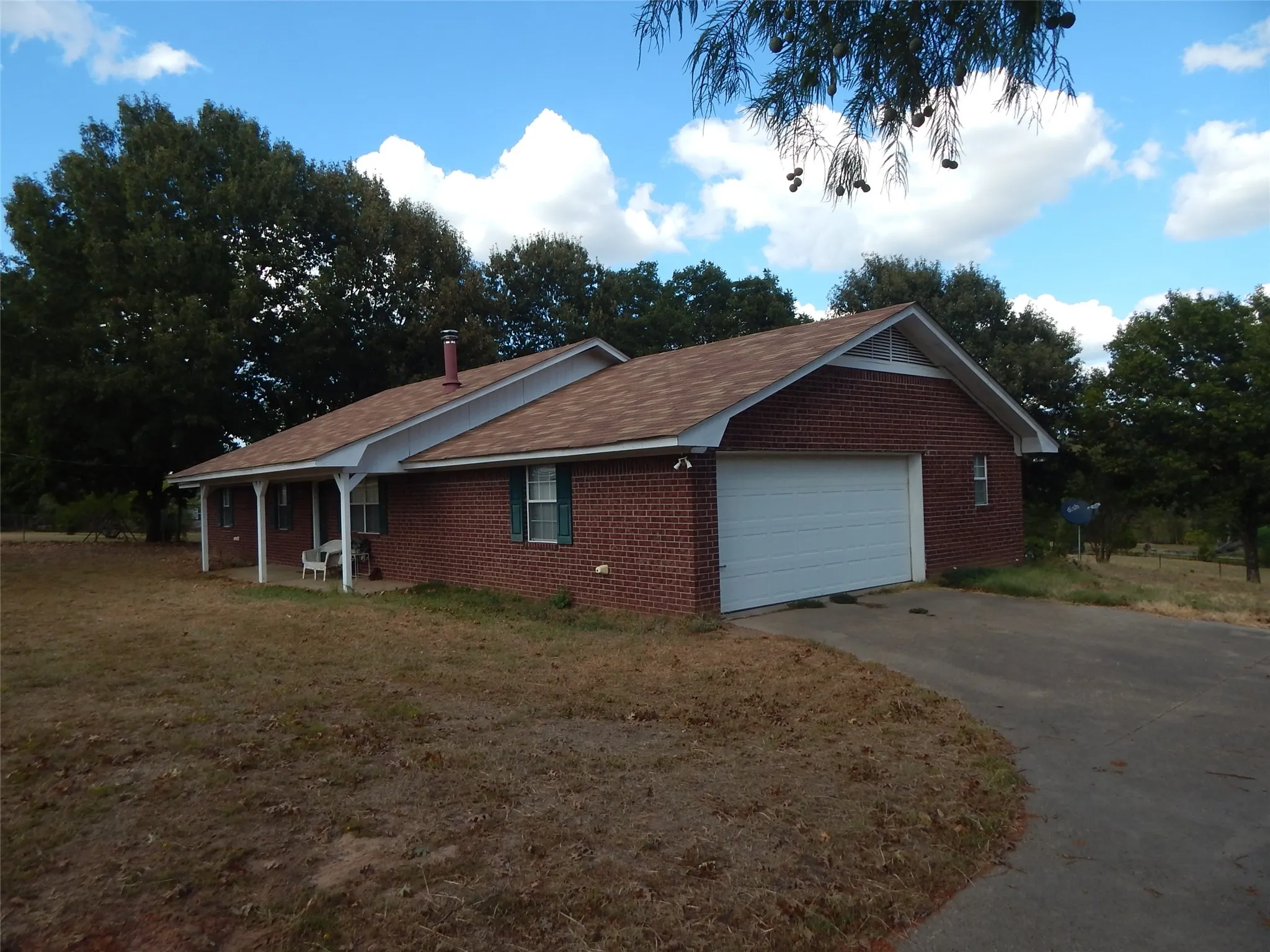 Single Family Residence For Sale in Upshur County , 8267 FM 3358, Gilmer, Texas 75645, 3 Bedroom, 2 Bathroom, 2 Garage spaces, 1,670 Sqft, built in 1996, mls#21381135, Real Estate Agent in Gilmer, Homes For Sale in Upshur county, Homes For Sale in Gilmer, Realtor in Gilmer Texas, Real Estate Brokerage Independent Realty Texas, Luminita Cordes Realtor