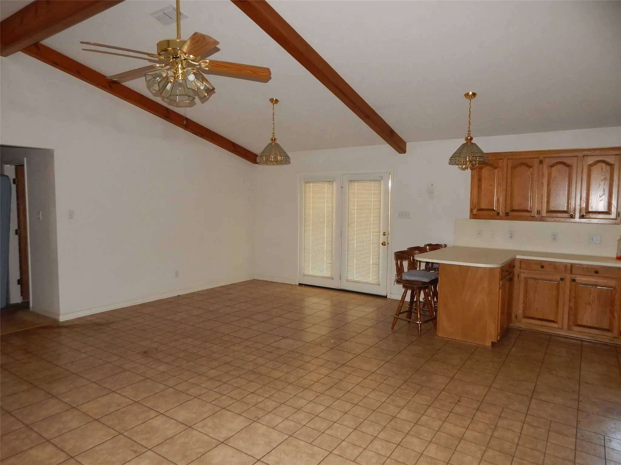 Single Family Residence For Sale in Upshur County , 8267 FM 3358, Gilmer, Texas 75645, 3 Bedroom, 2 Bathroom, 2 Garage spaces, 1,670 Sqft, built in 1996, mls#21381135, Real Estate Agent in Gilmer, Homes For Sale in Upshur county, Homes For Sale in Gilmer, Realtor in Gilmer Texas, Real Estate Brokerage Independent Realty Texas, Luminita Cordes Realtor