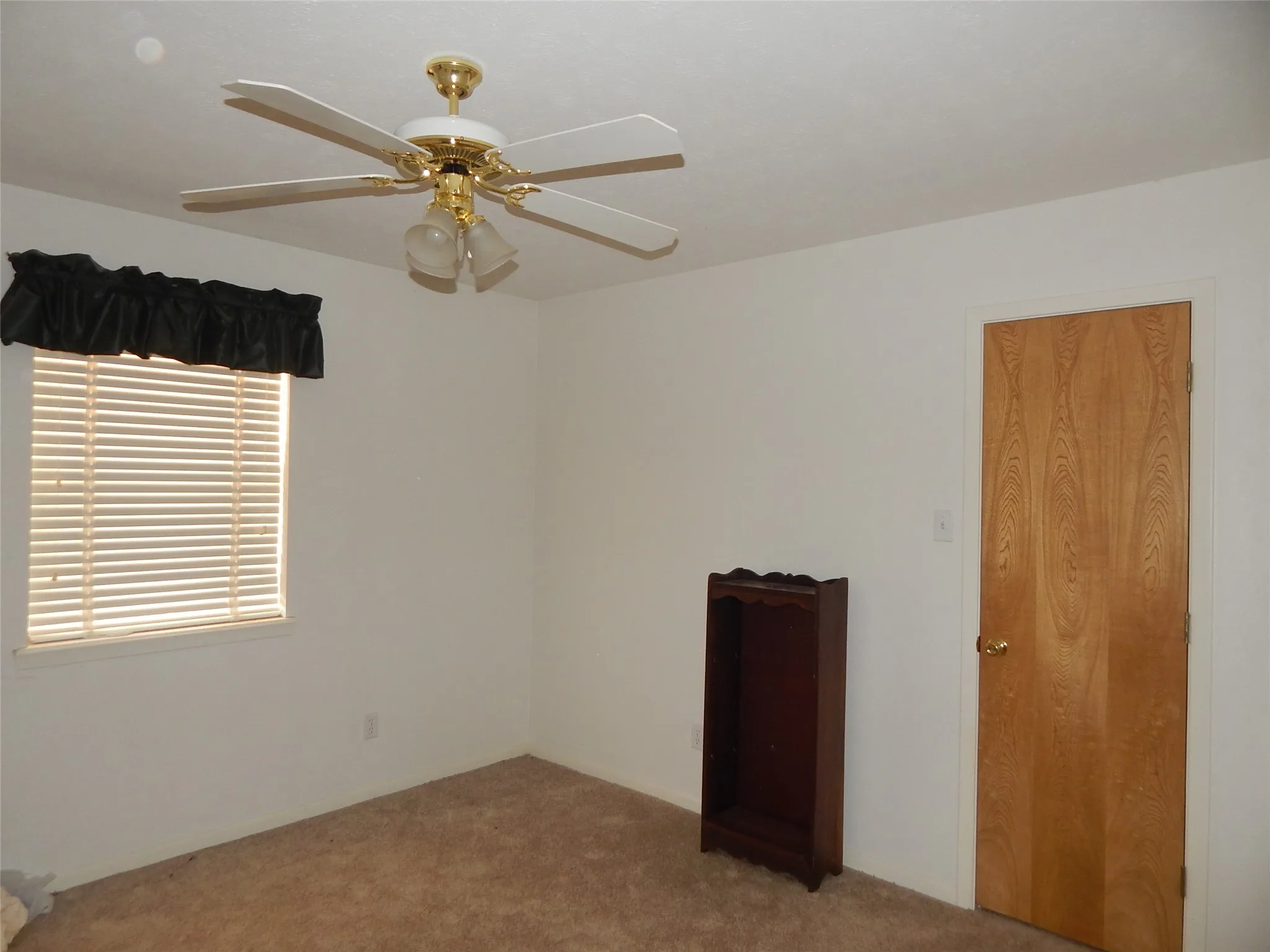 Single Family Residence For Sale in Upshur County , 8267 FM 3358, Gilmer, Texas 75645, 3 Bedroom, 2 Bathroom, 2 Garage spaces, 1,670 Sqft, built in 1996, mls#21381135, Real Estate Agent in Gilmer, Homes For Sale in Upshur county, Homes For Sale in Gilmer, Realtor in Gilmer Texas, Real Estate Brokerage Independent Realty Texas, Luminita Cordes Realtor
